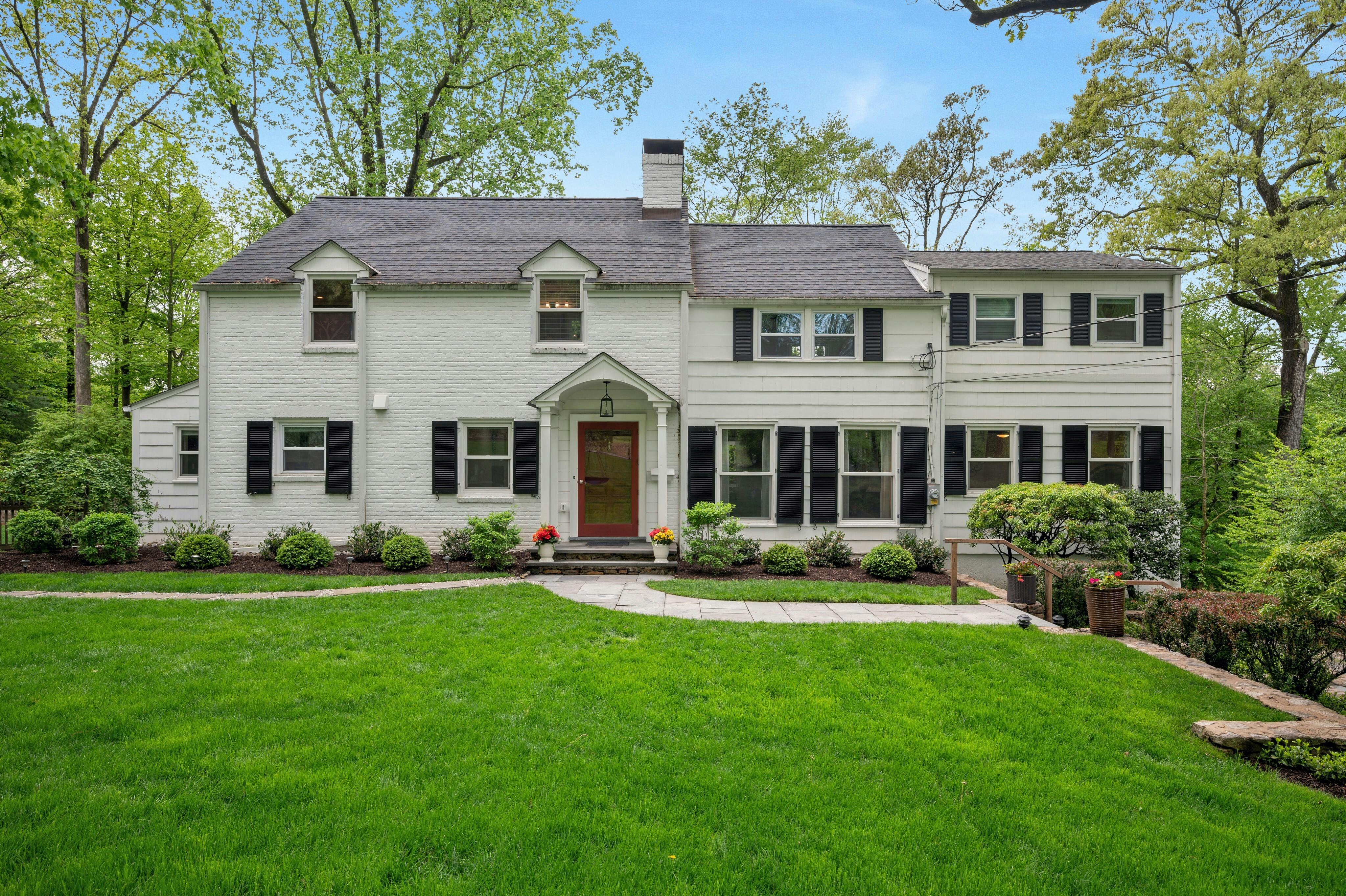 111 Countryside Drive 