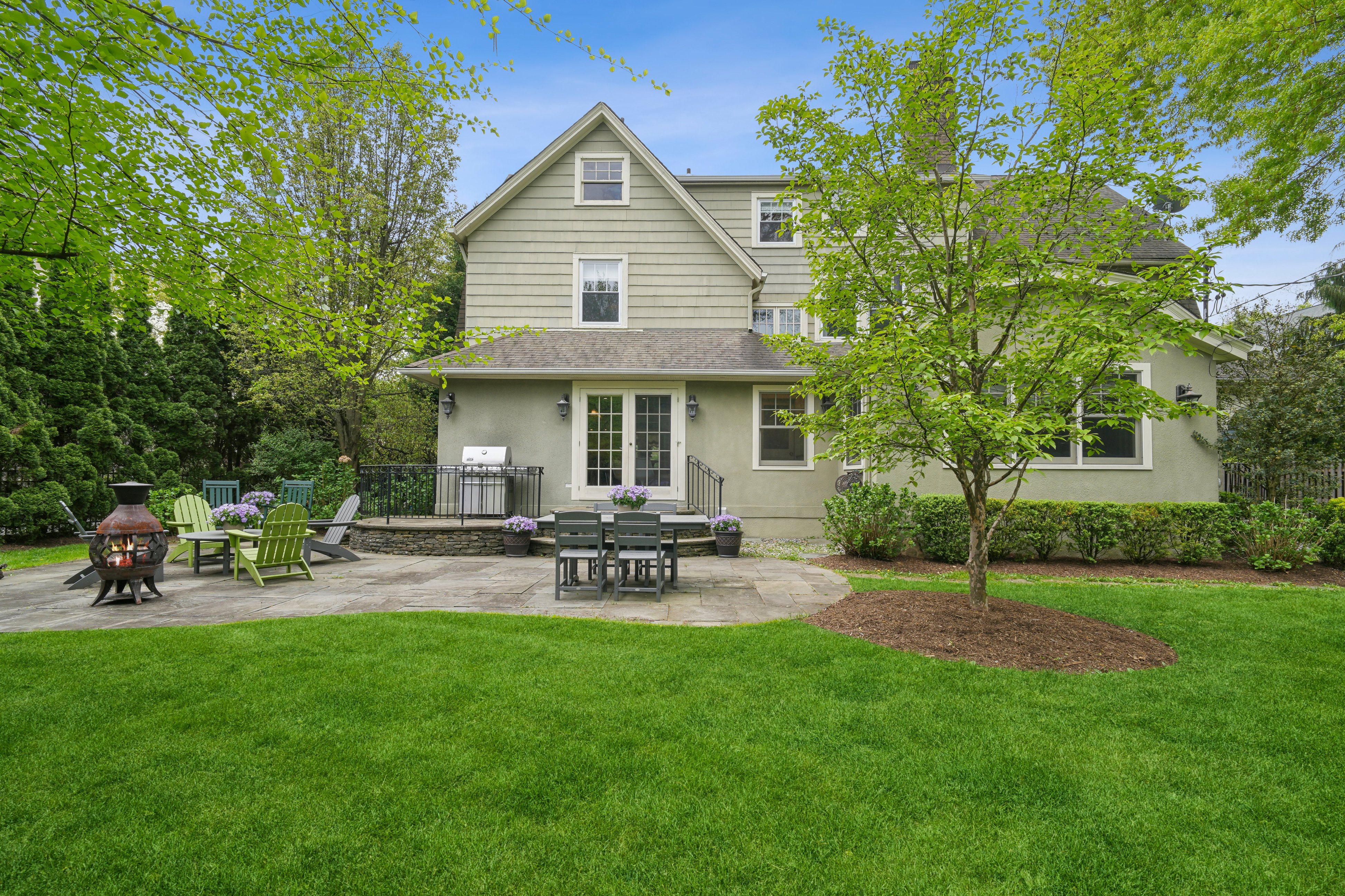 187 Gates Ave 