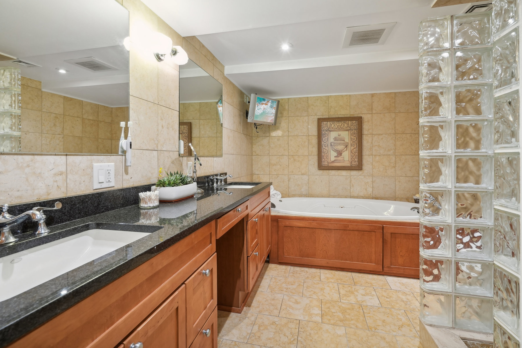 23 Glenside Dr 