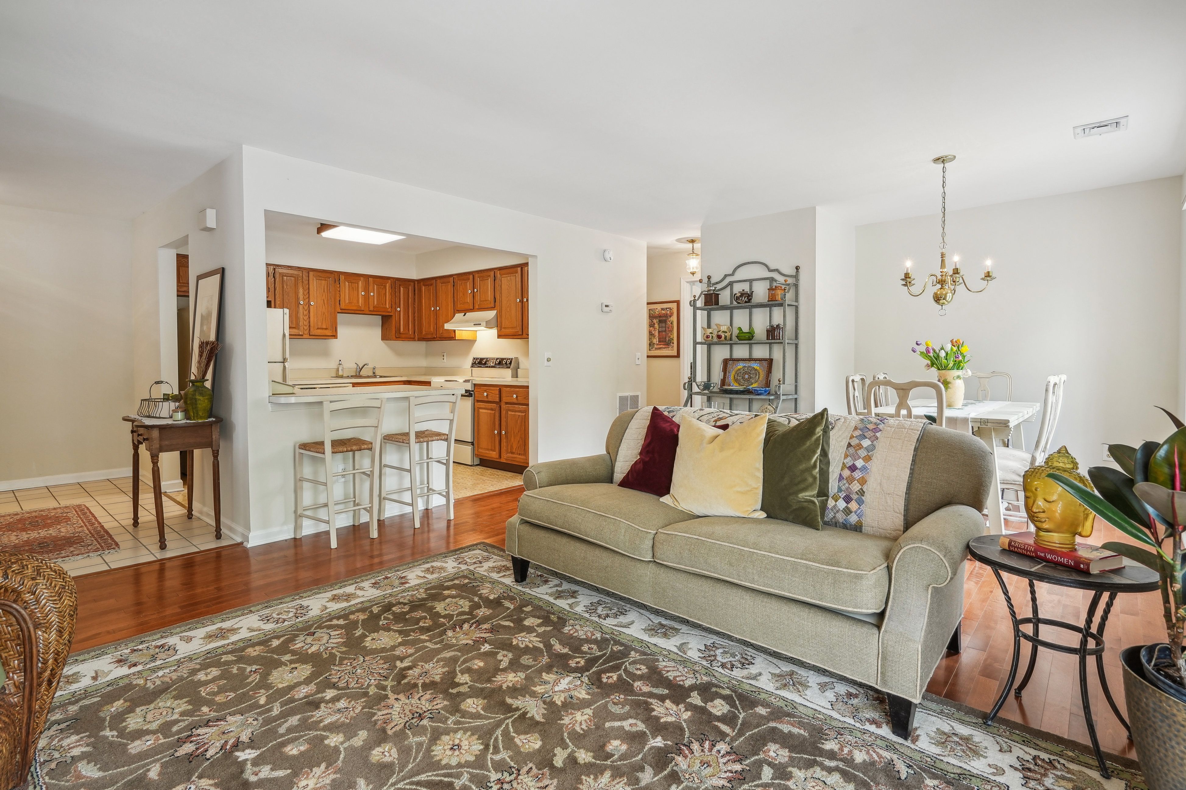 212 Alexandria Way 