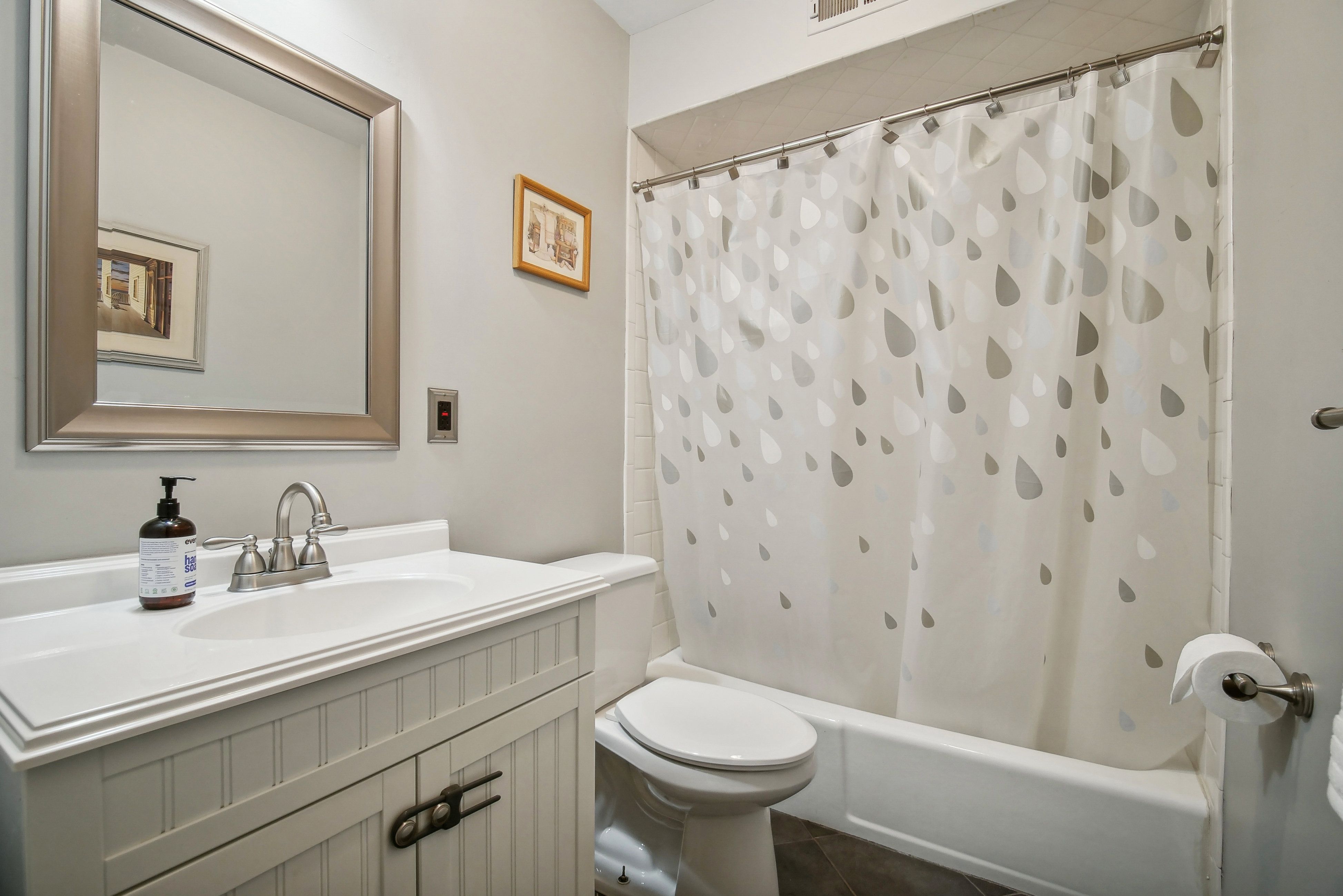 24 Stonegate Dr 