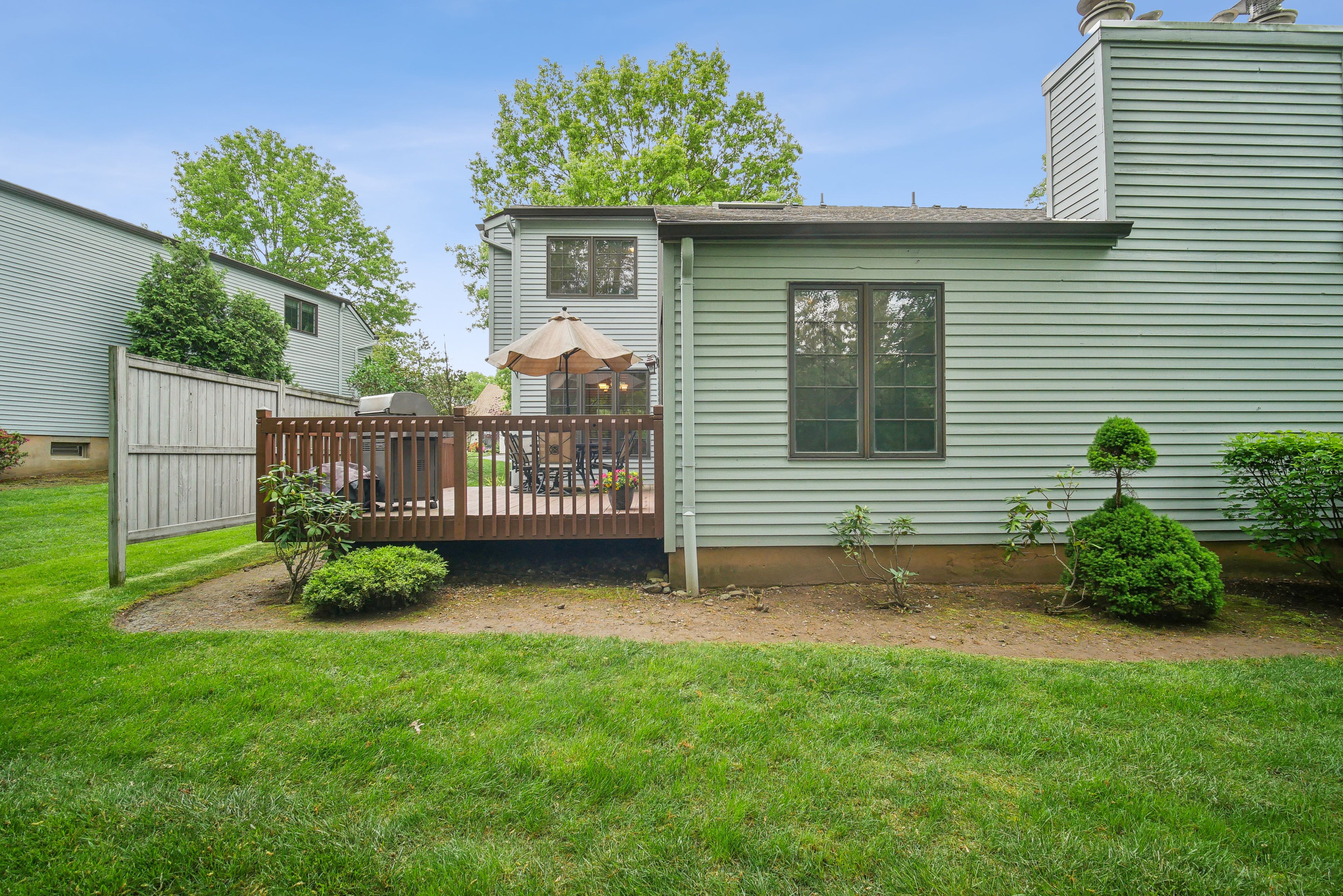 24 Stonegate Dr 