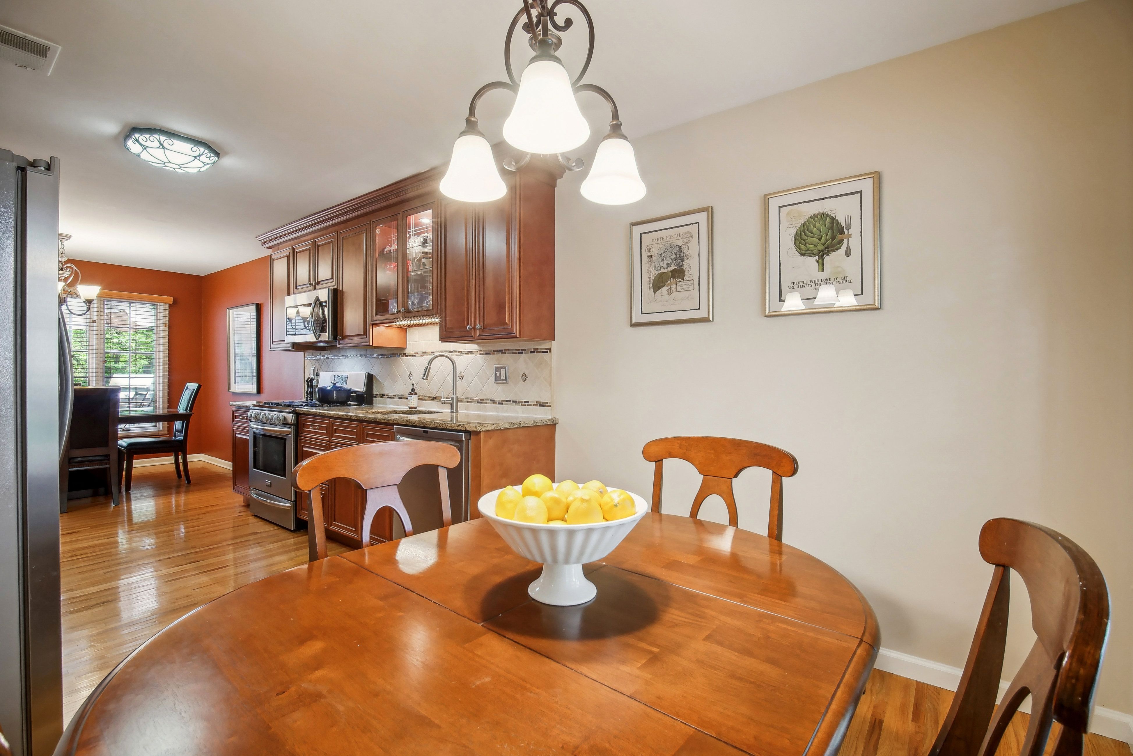 24 Stonegate Dr 