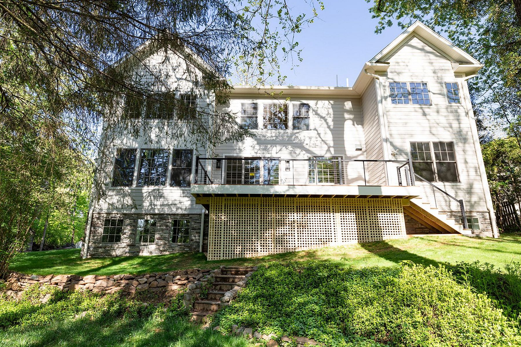 303 Maple Street 