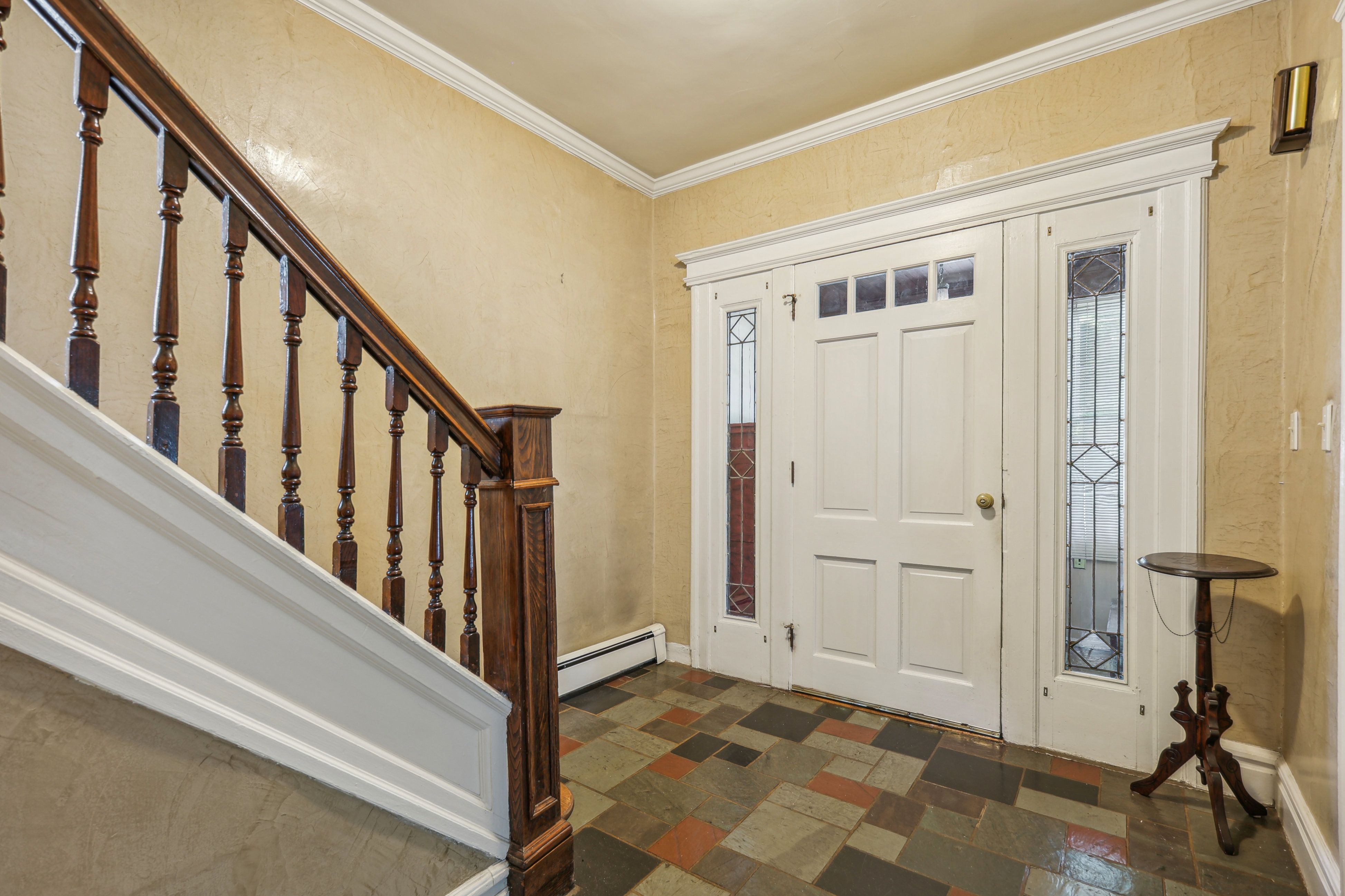 10 Oakdale Avenue 