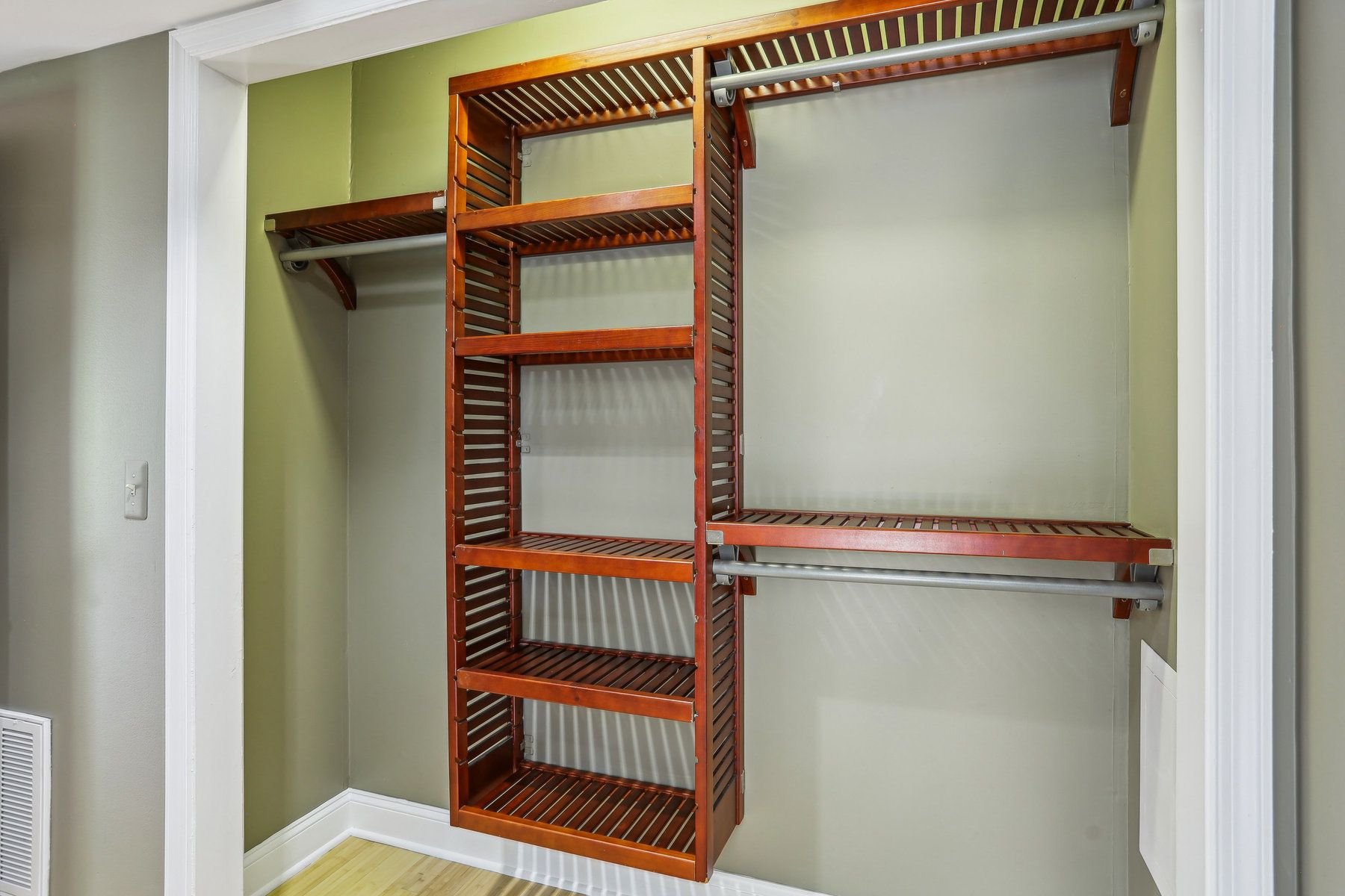 50 Cheyenne Road 