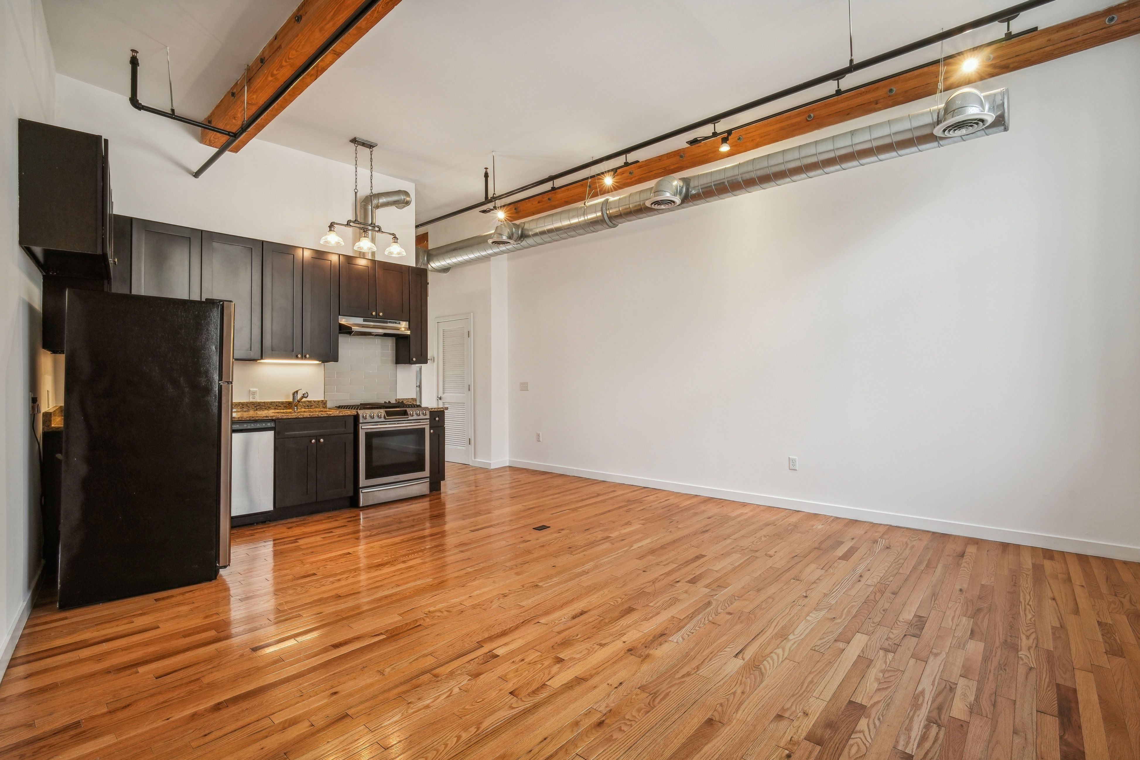 475 S Jefferson St Unit# 101