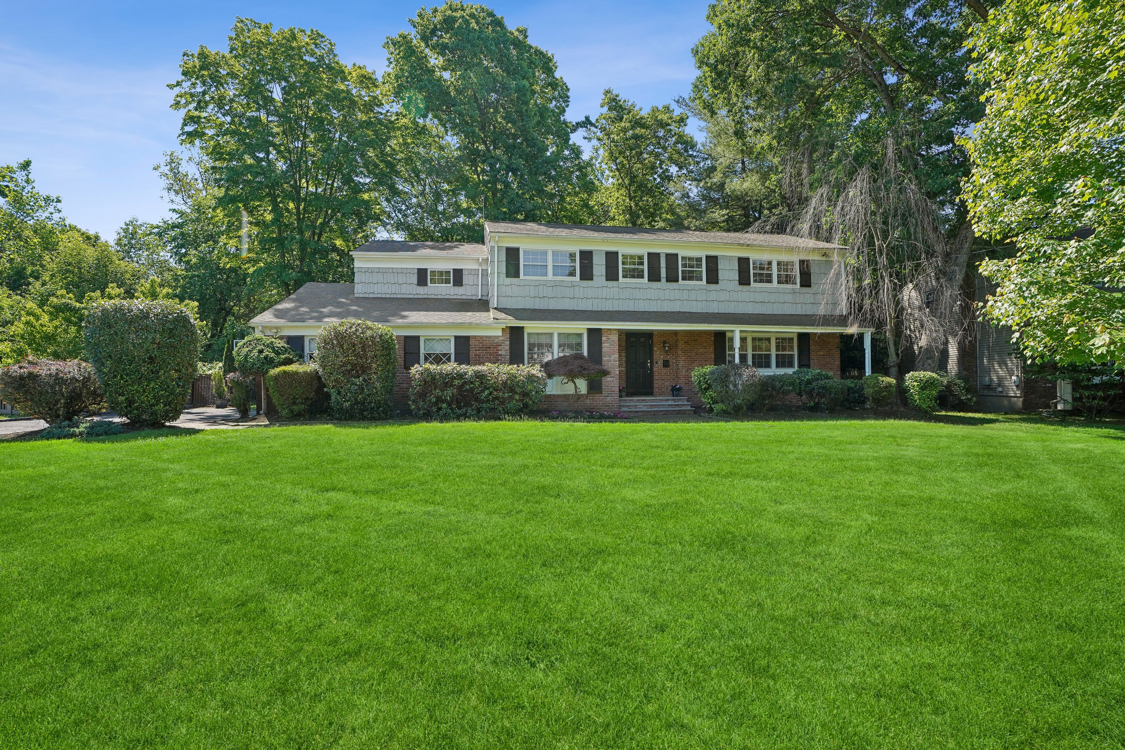4 Troy Drive 