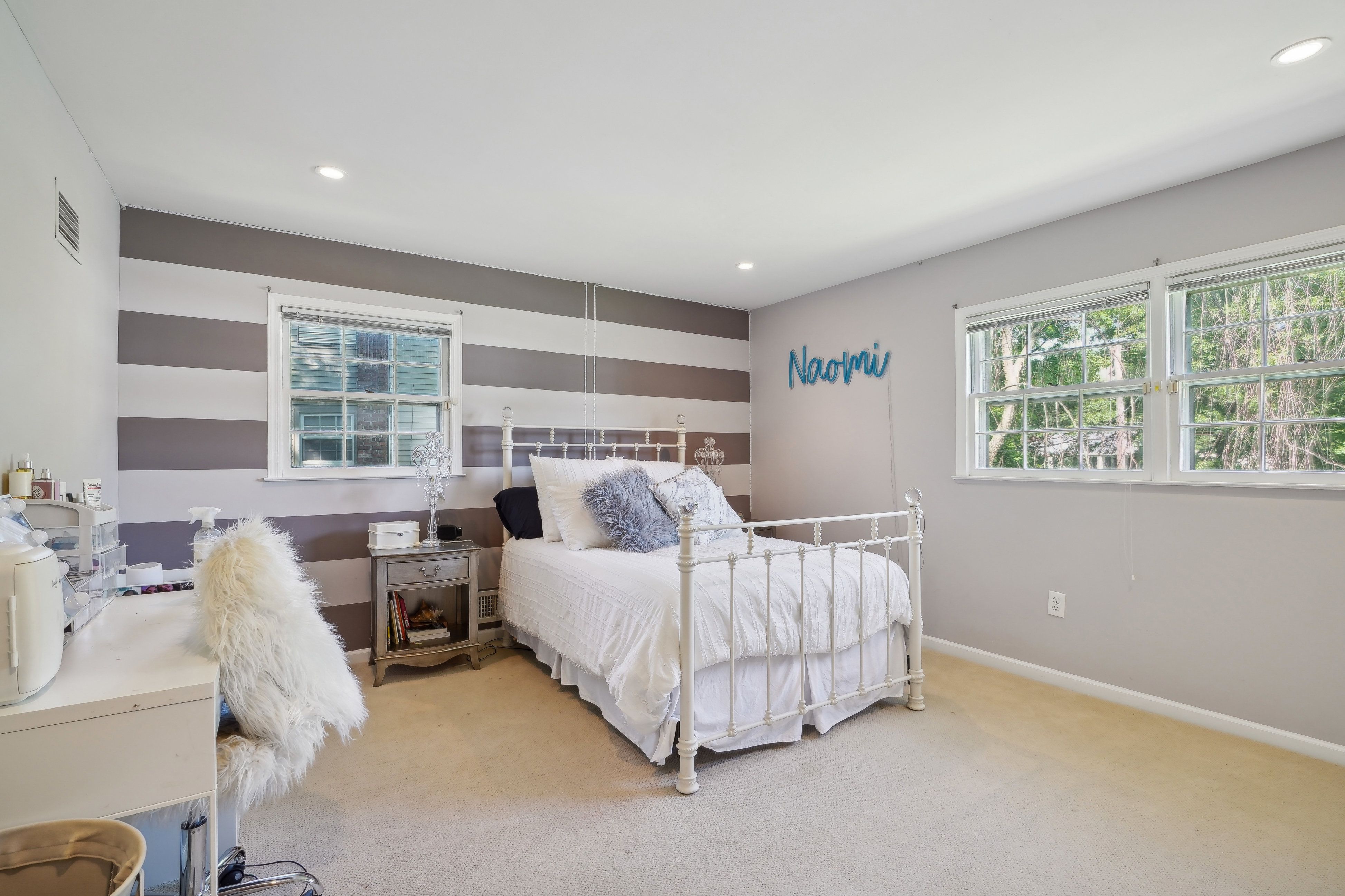 4 Troy Drive 