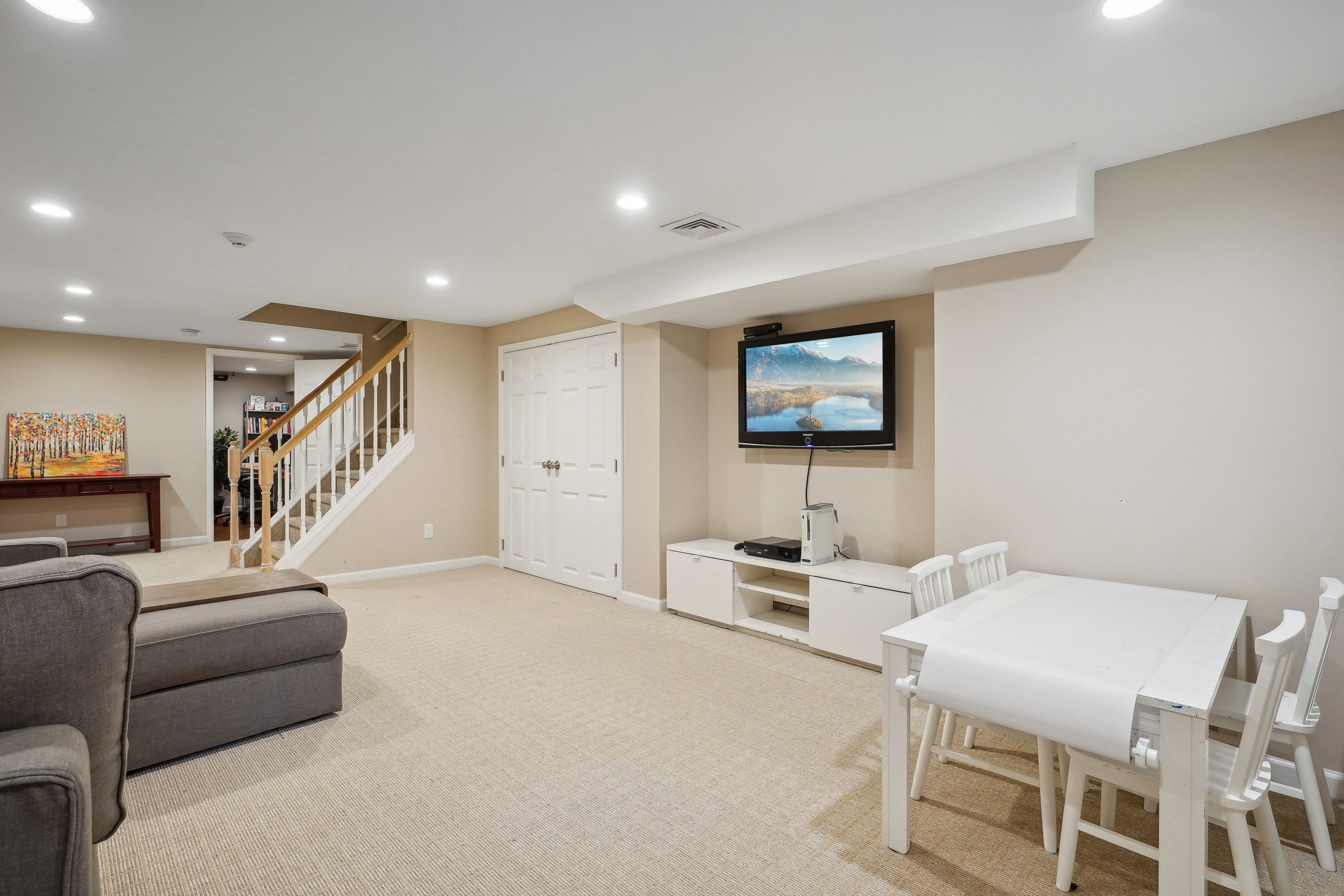 4 Troy Drive 