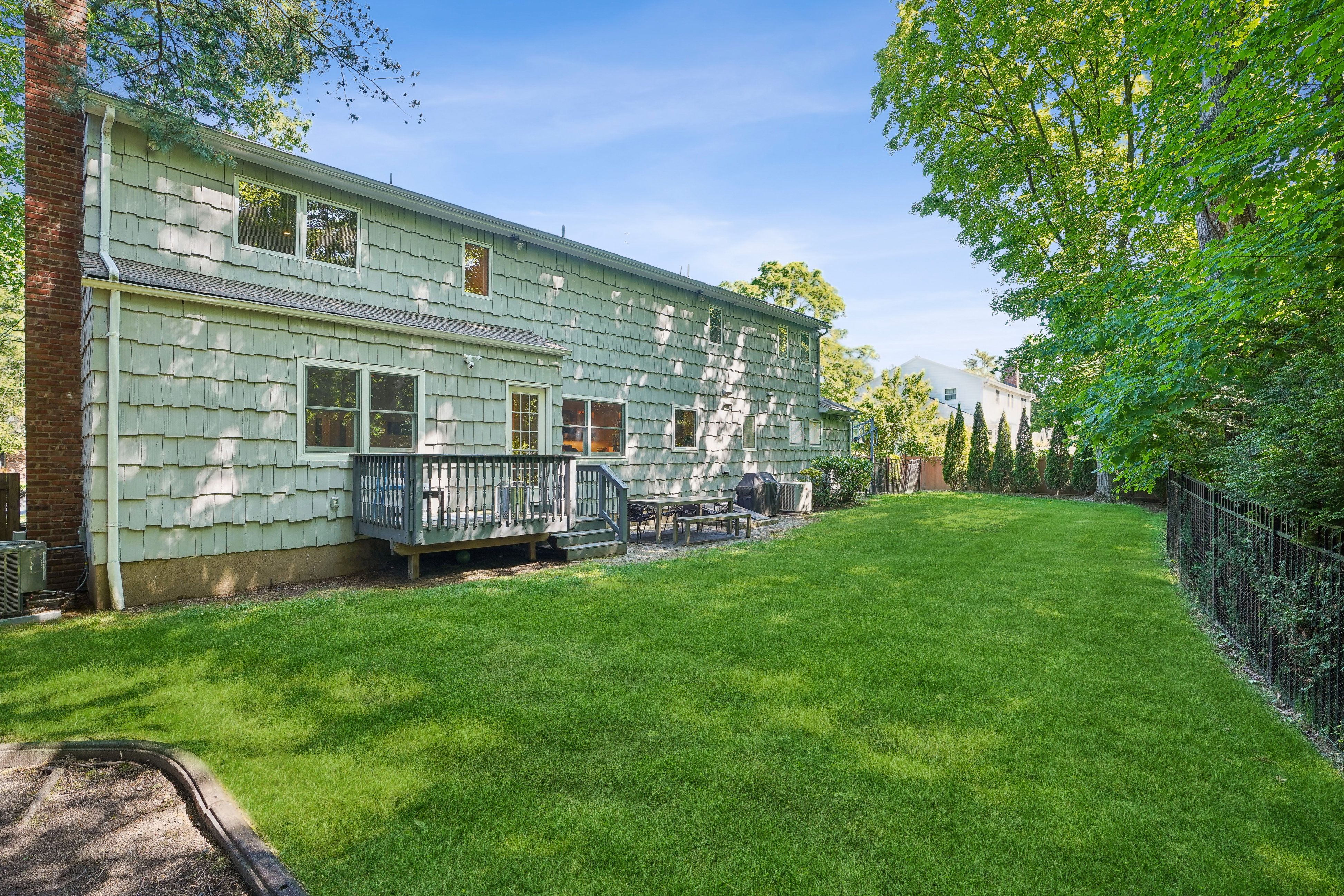 4 Troy Drive 
