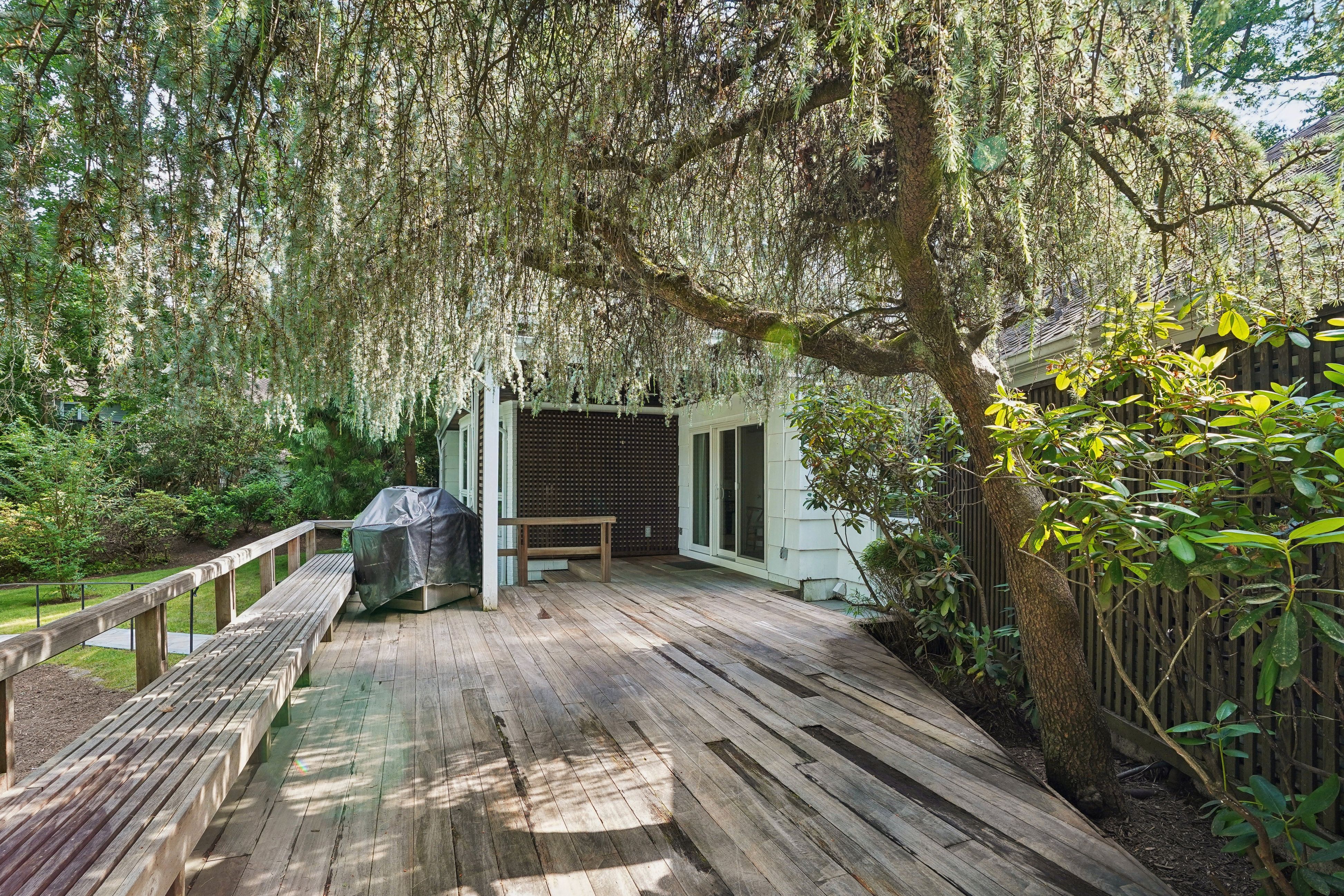 16 Sherwood Road 