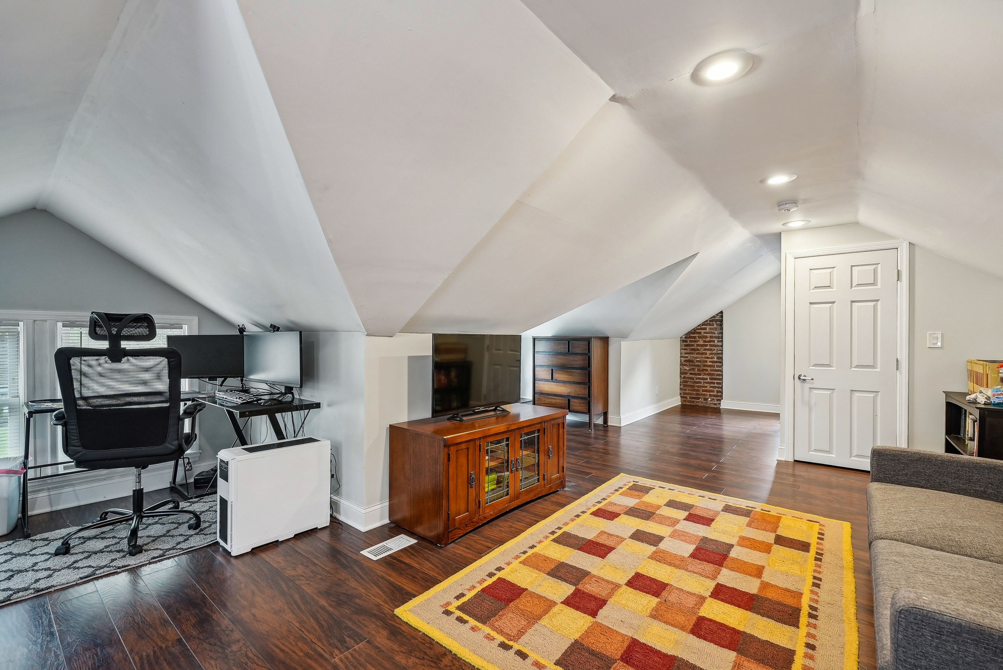 106 Myrtle Avenue 
