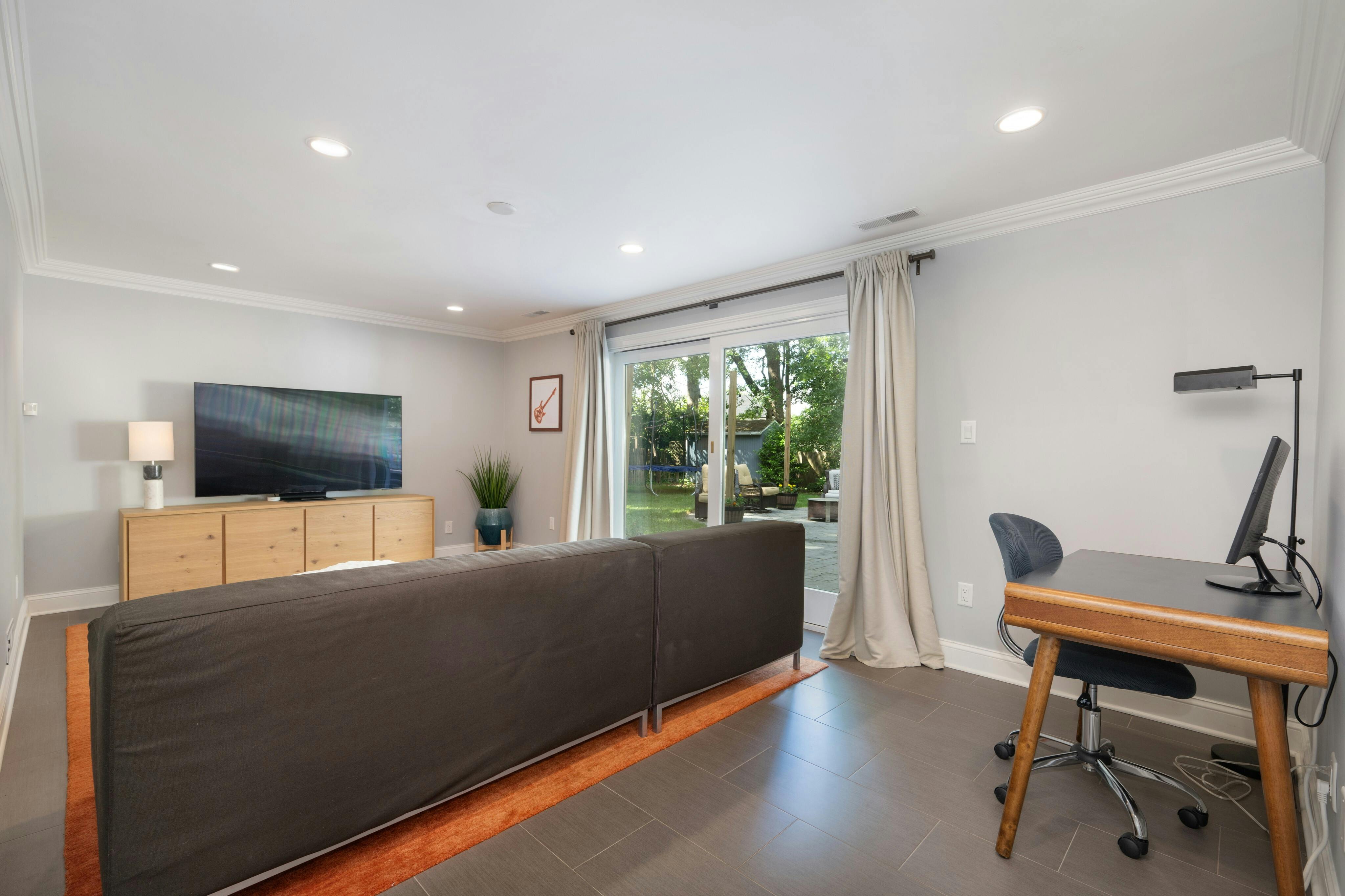 21 Ardsley Court 
