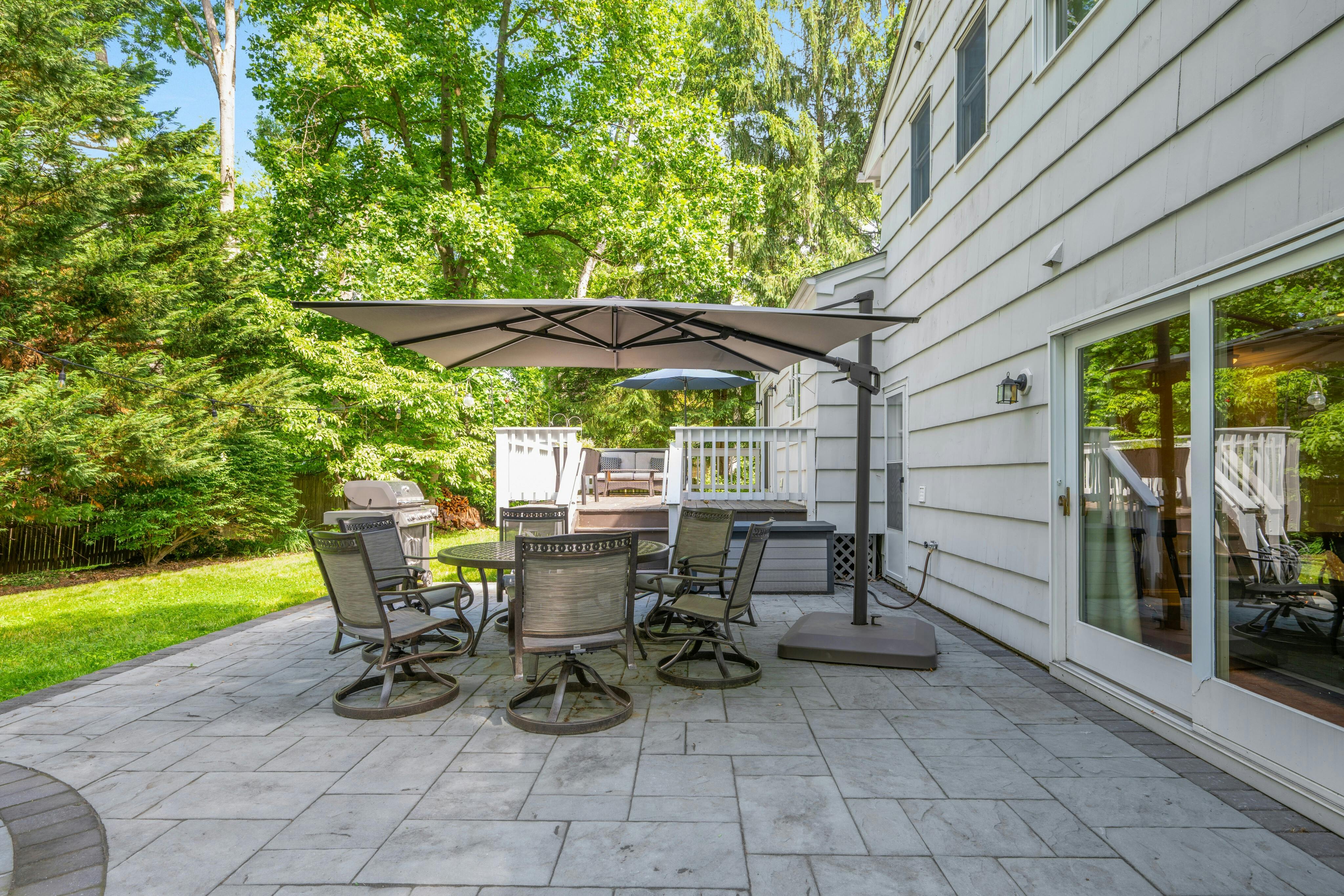 21 Ardsley Court 