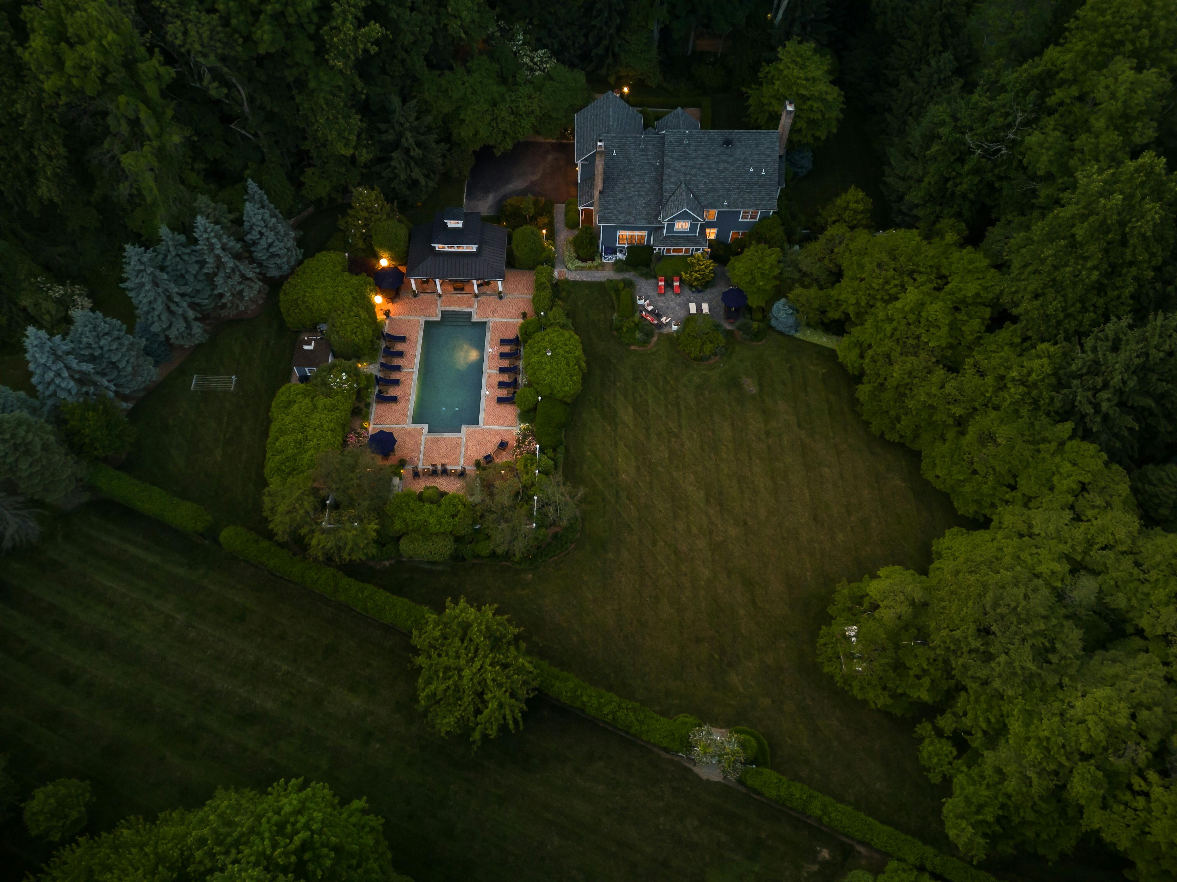 8 Michael Road 