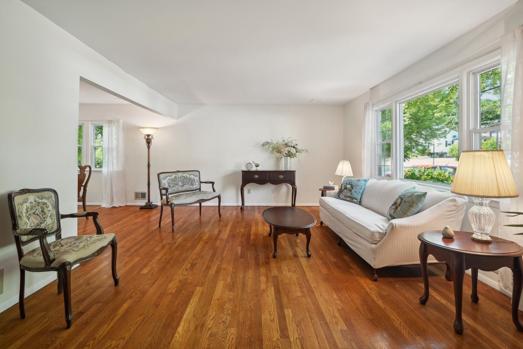 4 Crestmont Drive 
