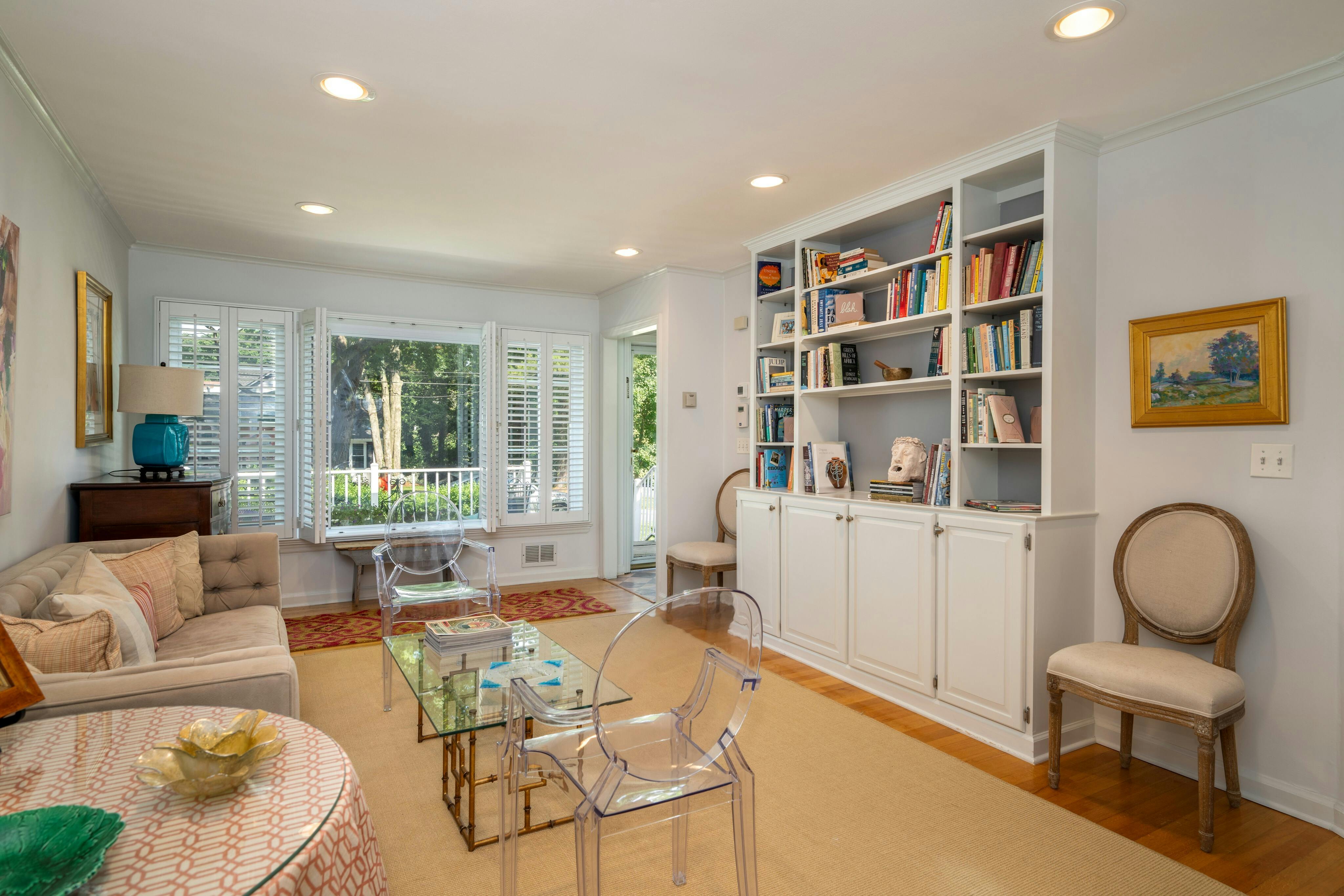 2 Ridgedale Avenue 