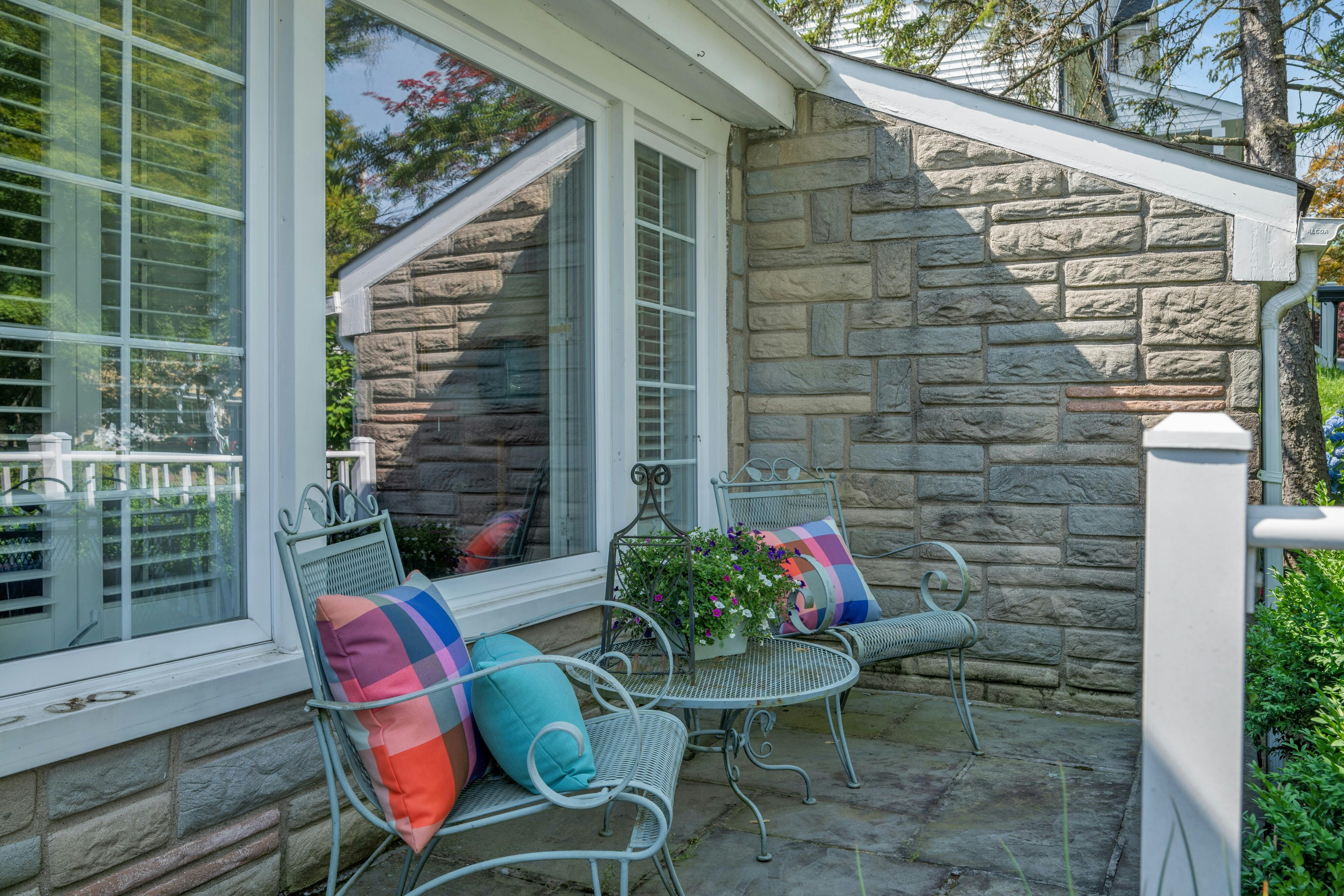 2 Ridgedale Avenue 