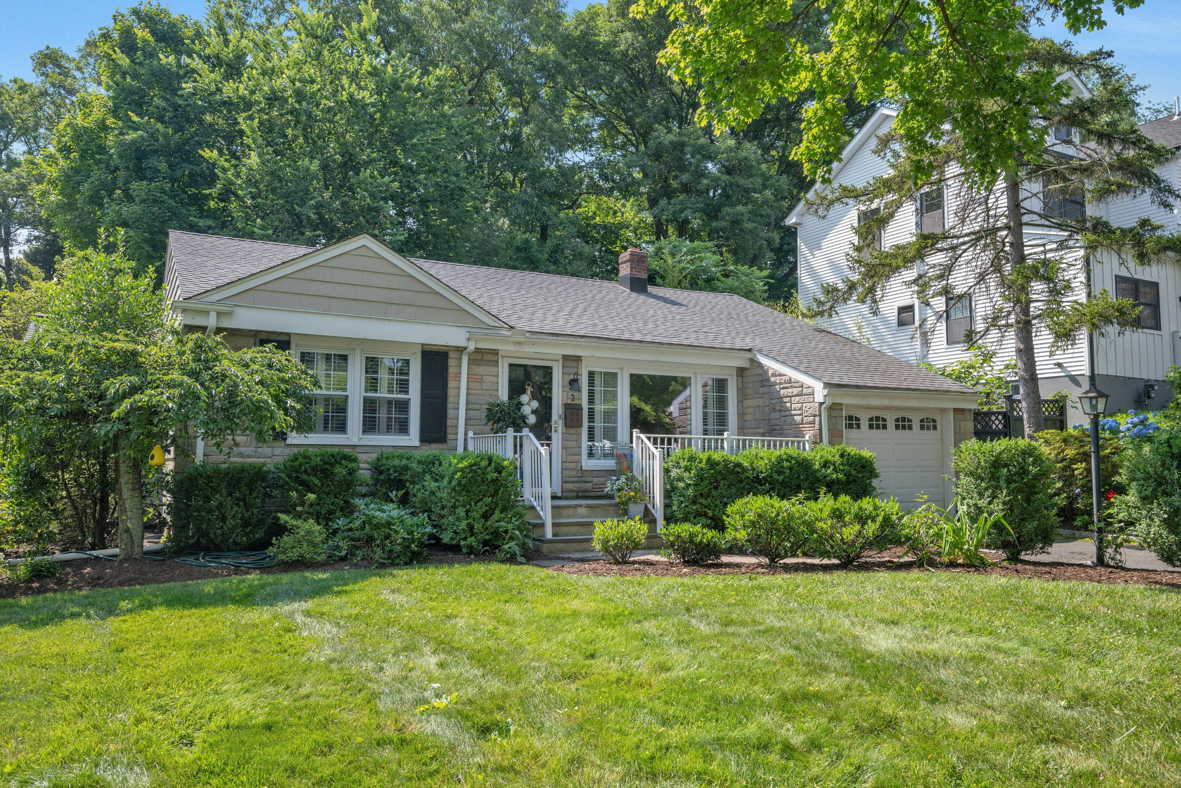 2 Ridgedale Avenue 