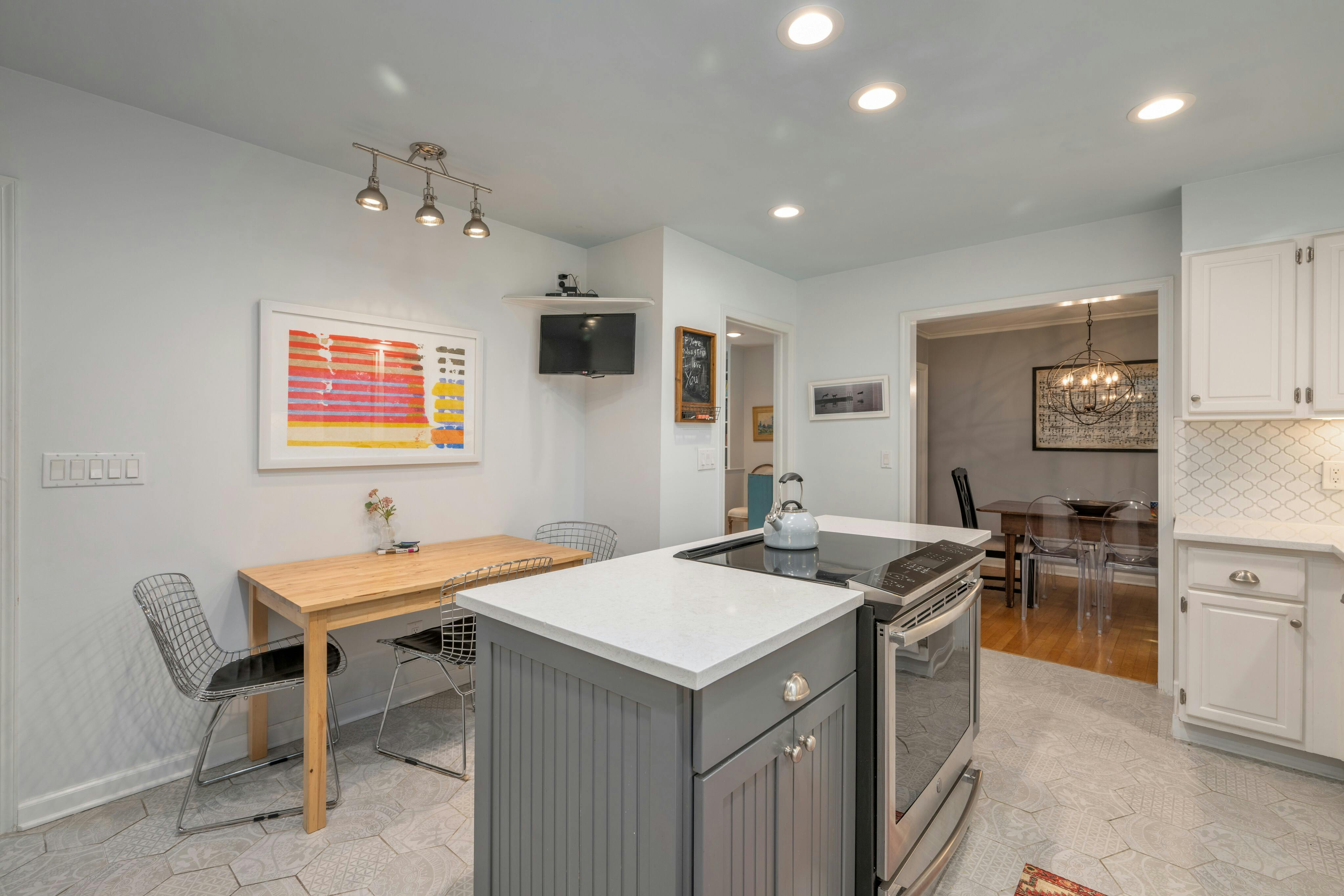 2 Ridgedale Avenue 