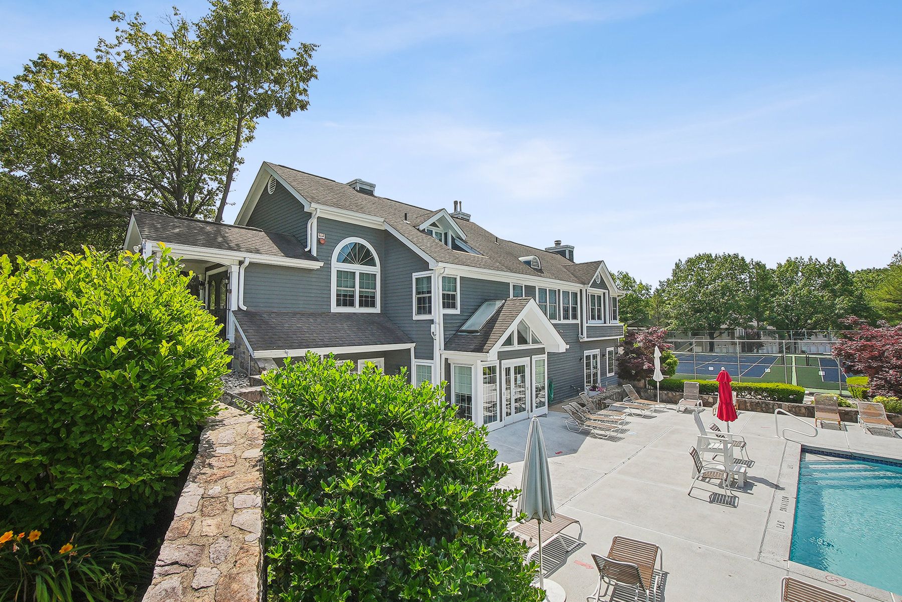 33 Spruce Court 