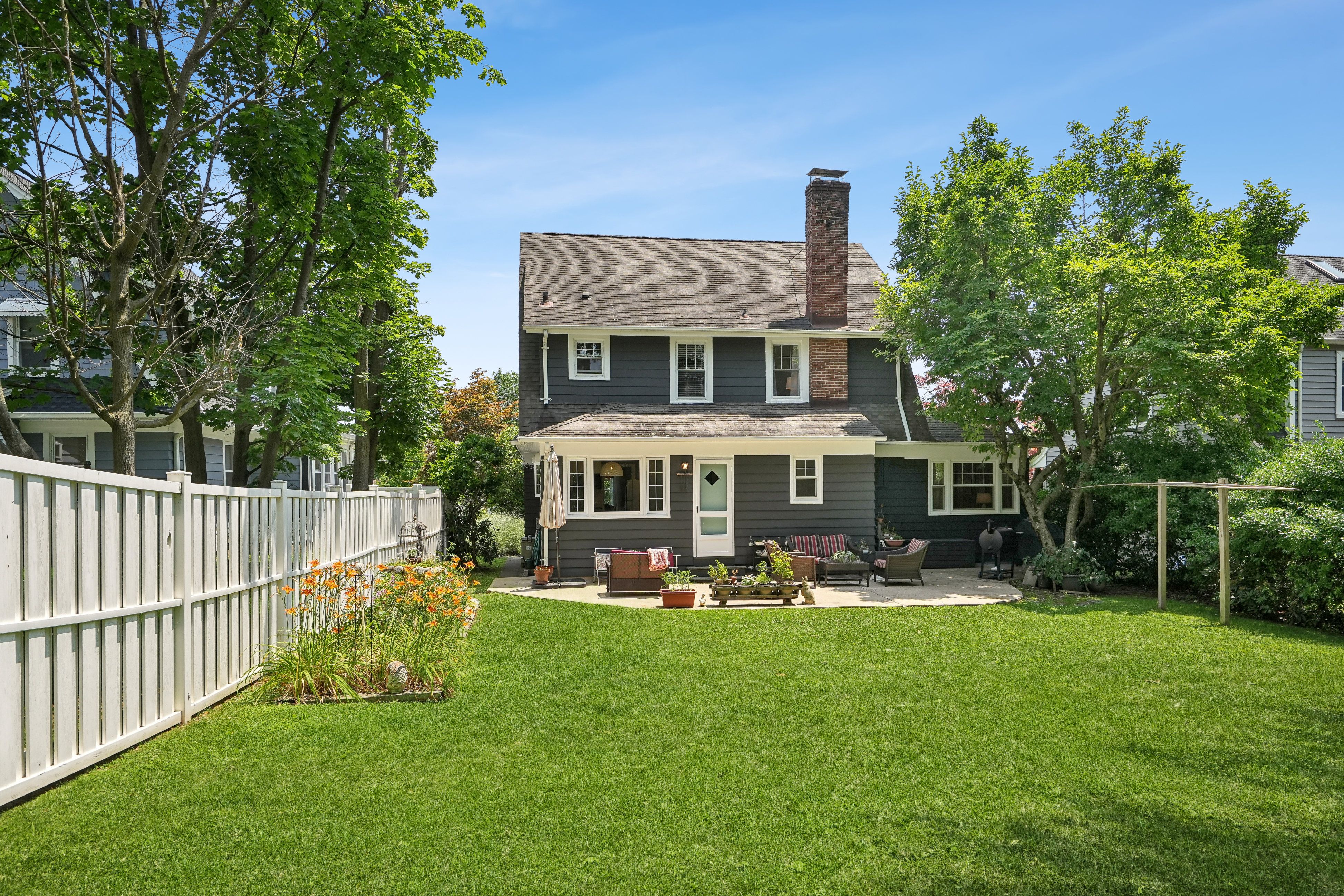 35 Walnut Avenue 