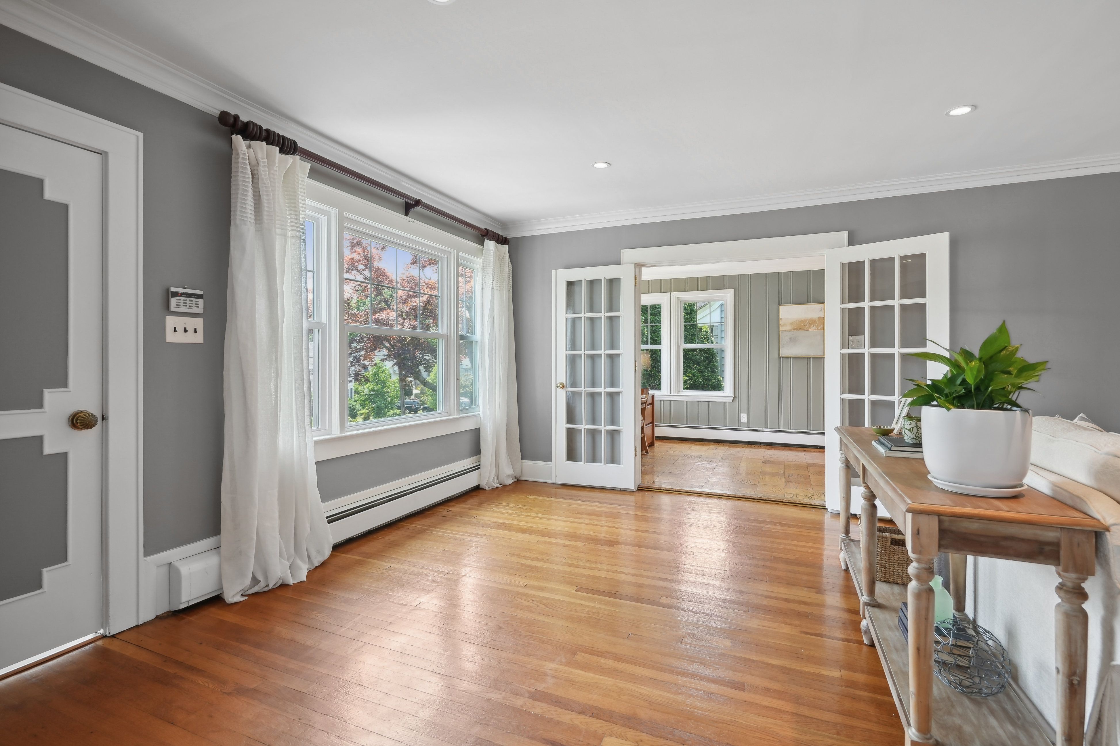 35 Walnut Avenue 