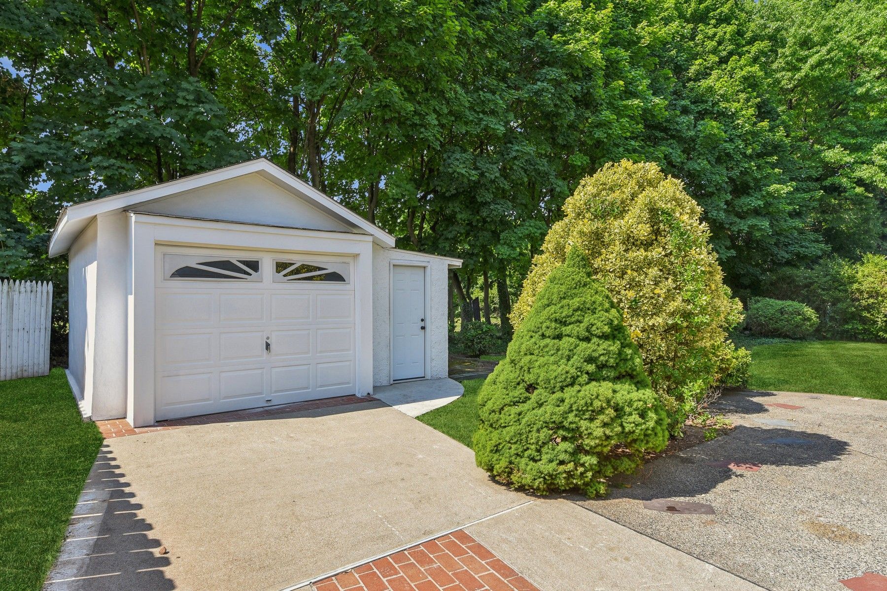165 Sylvan Rd 