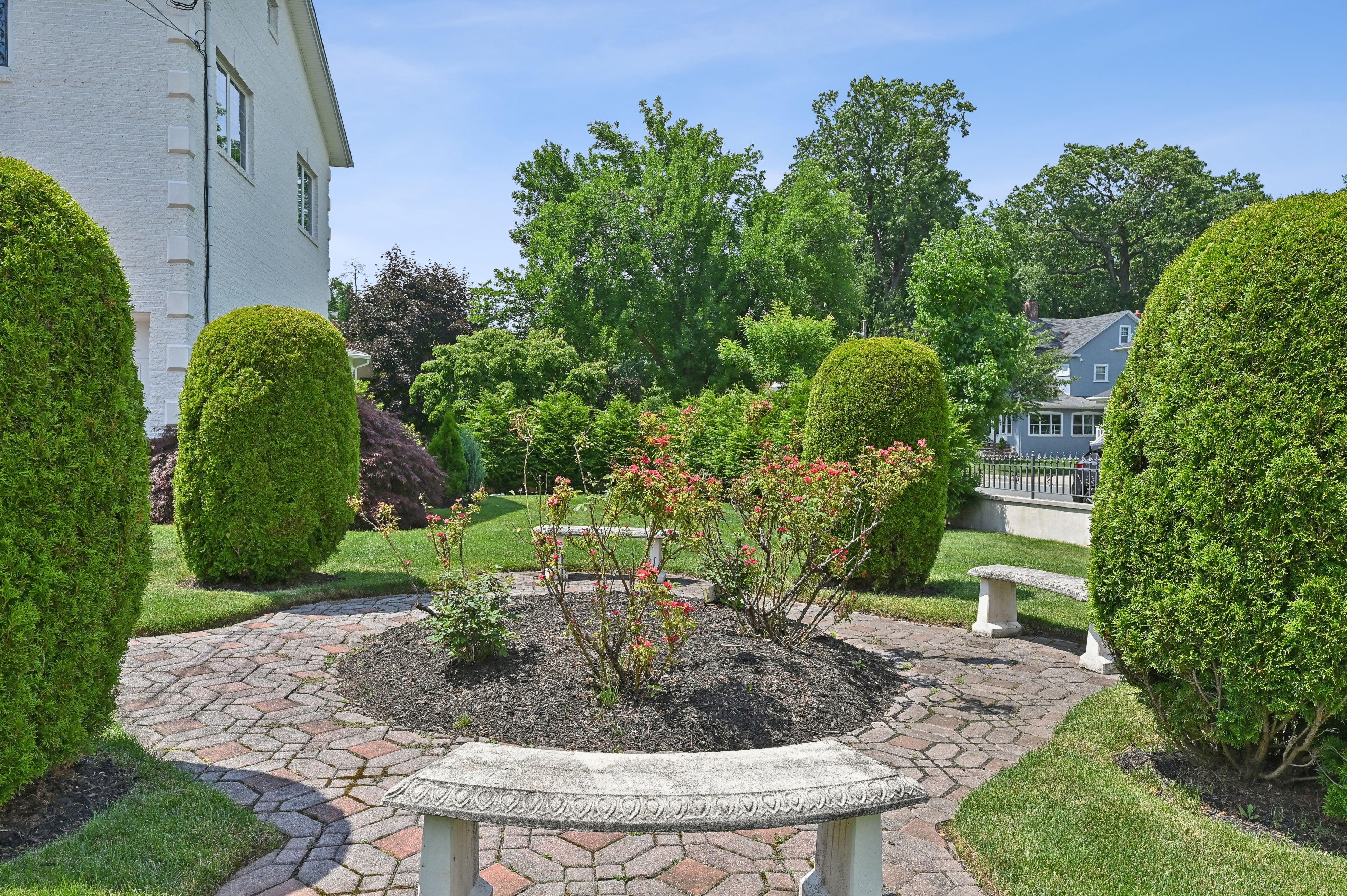 5 Franklin Pl 