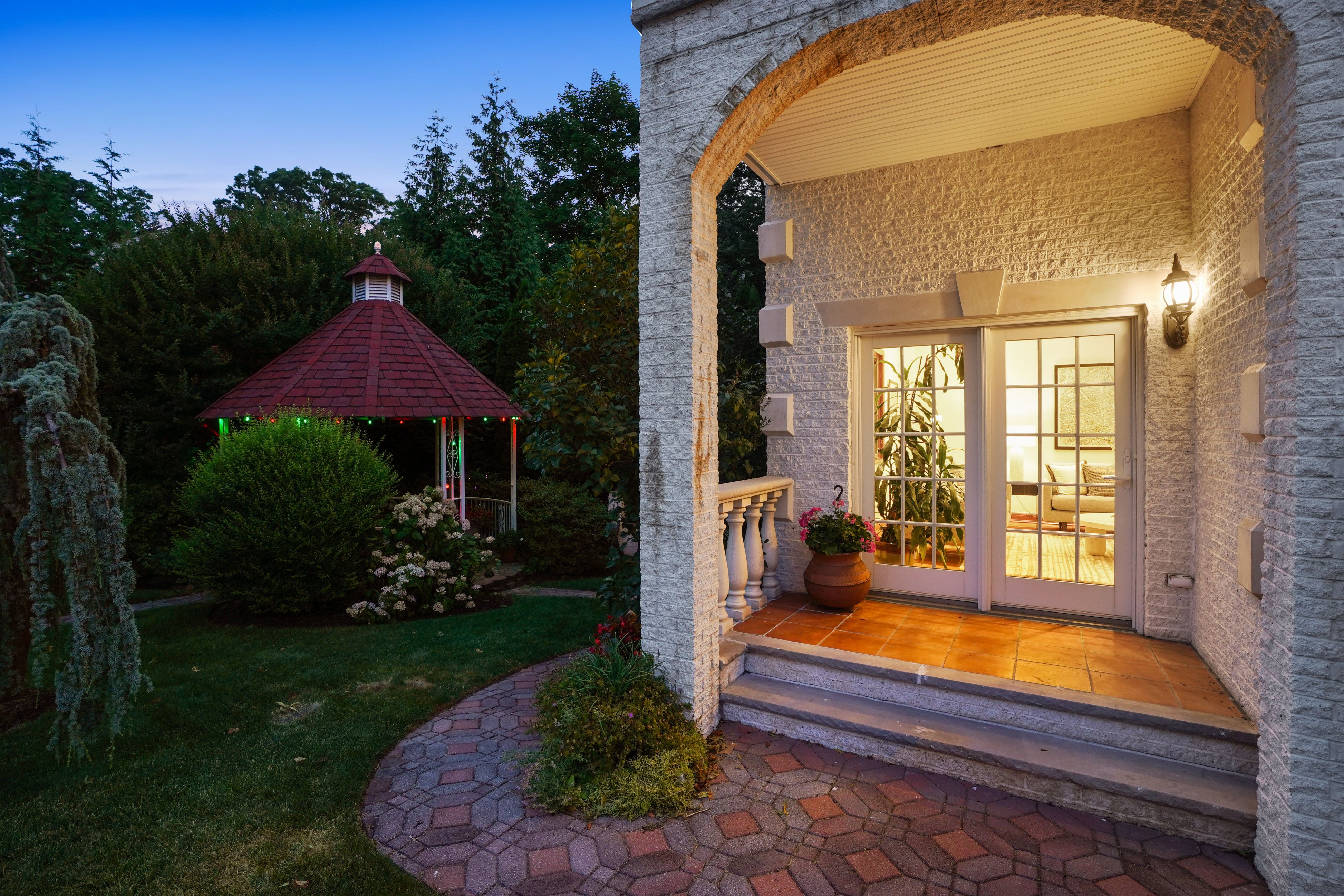5 Franklin Pl 