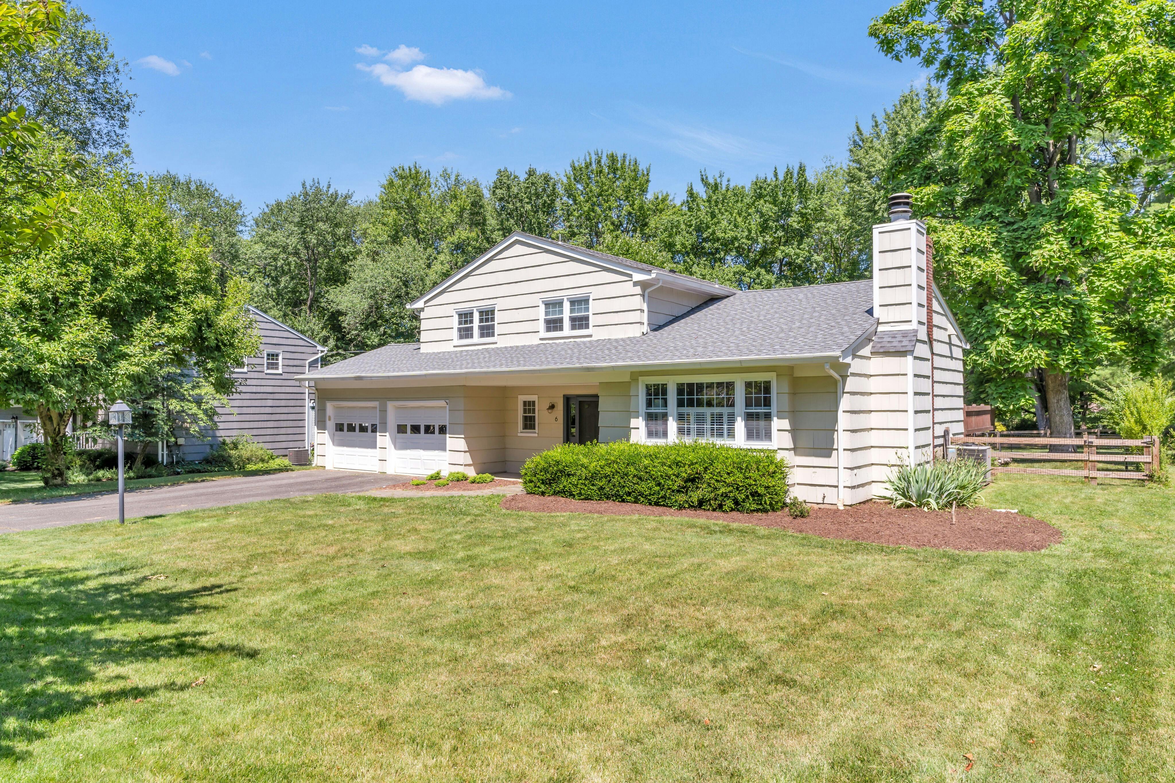 6 Highfield Circle 