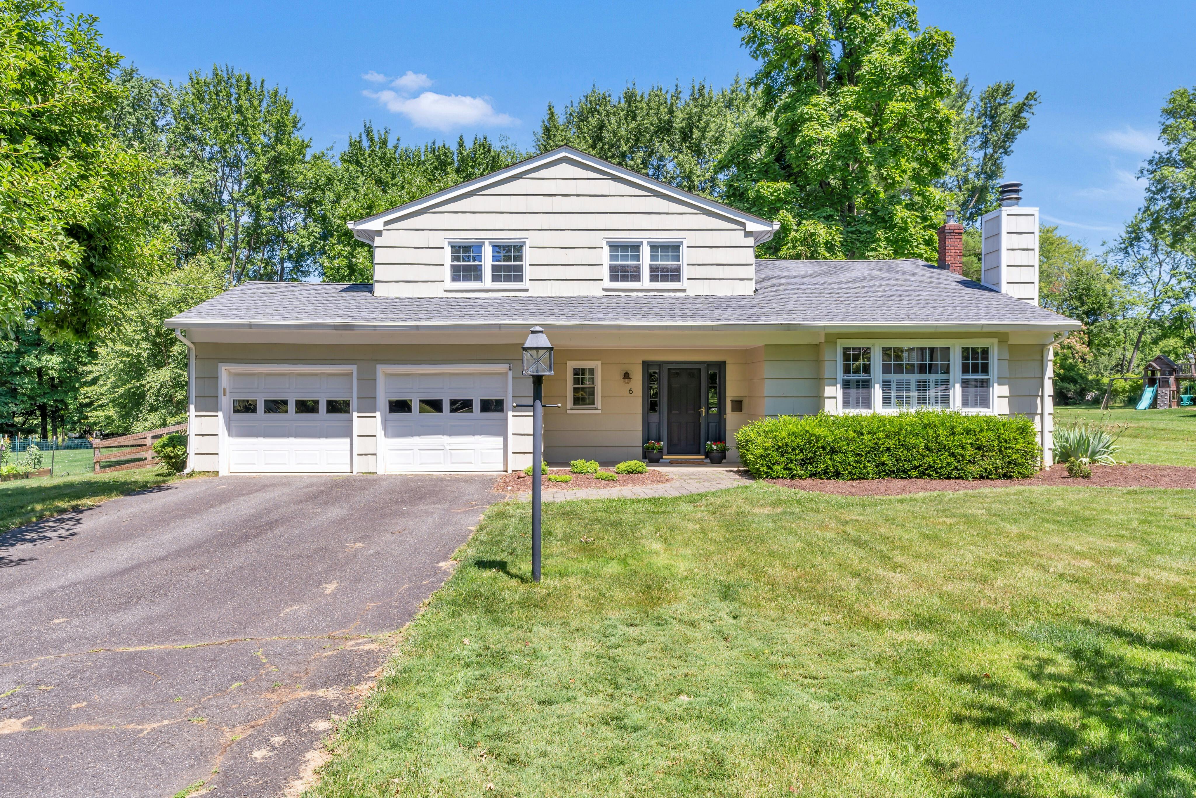 6 Highfield Circle 