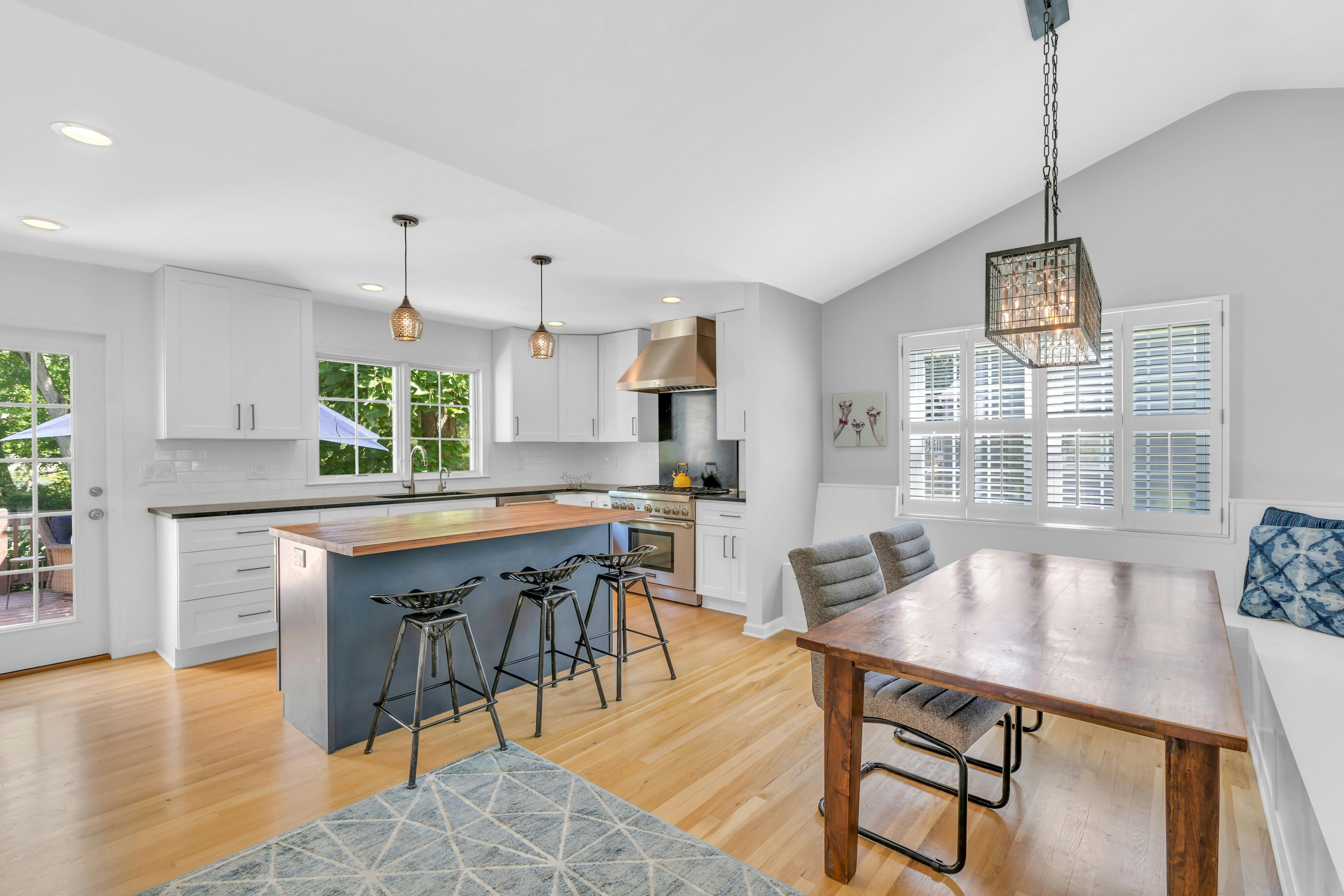 6 Highfield Circle 
