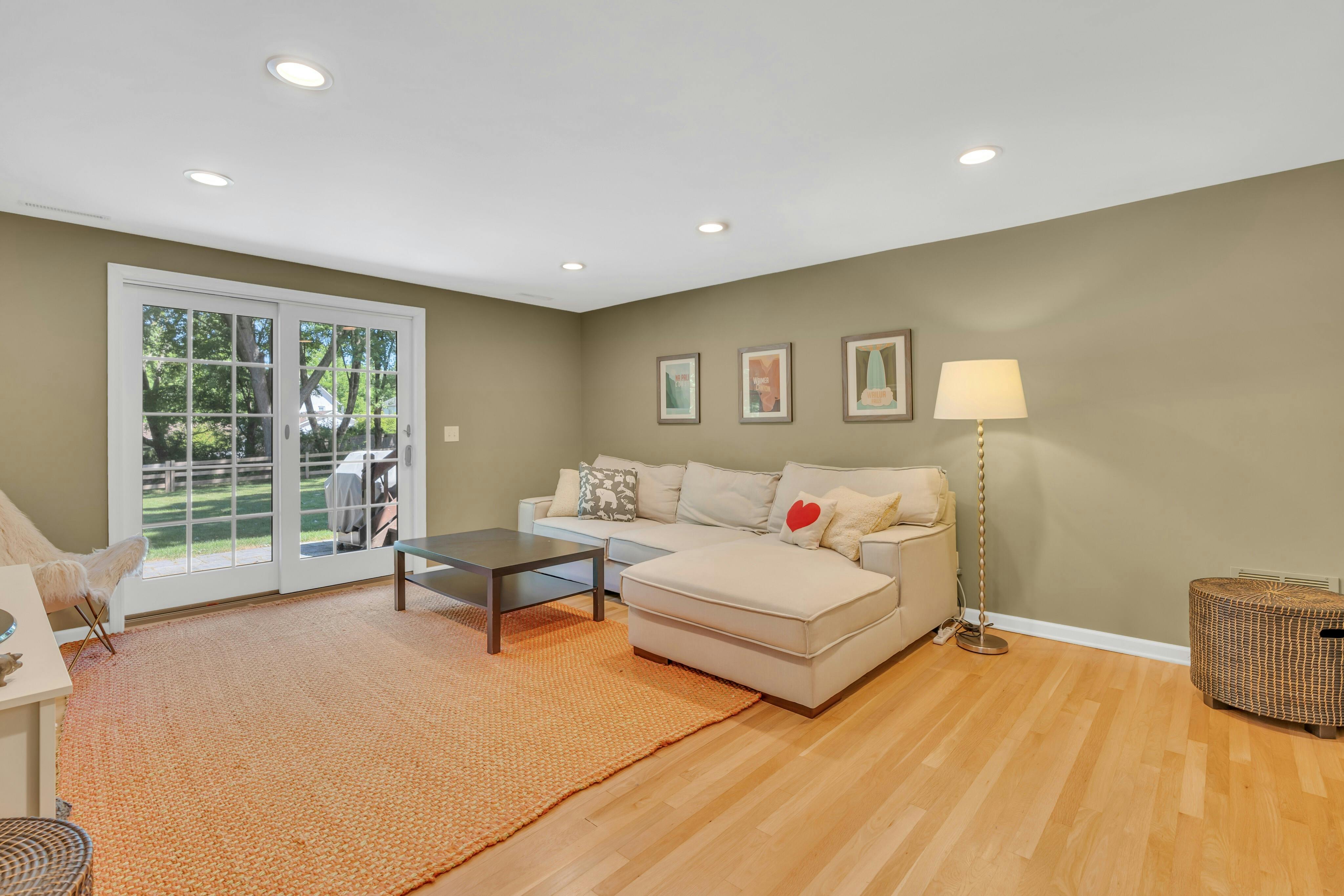 6 Highfield Circle 