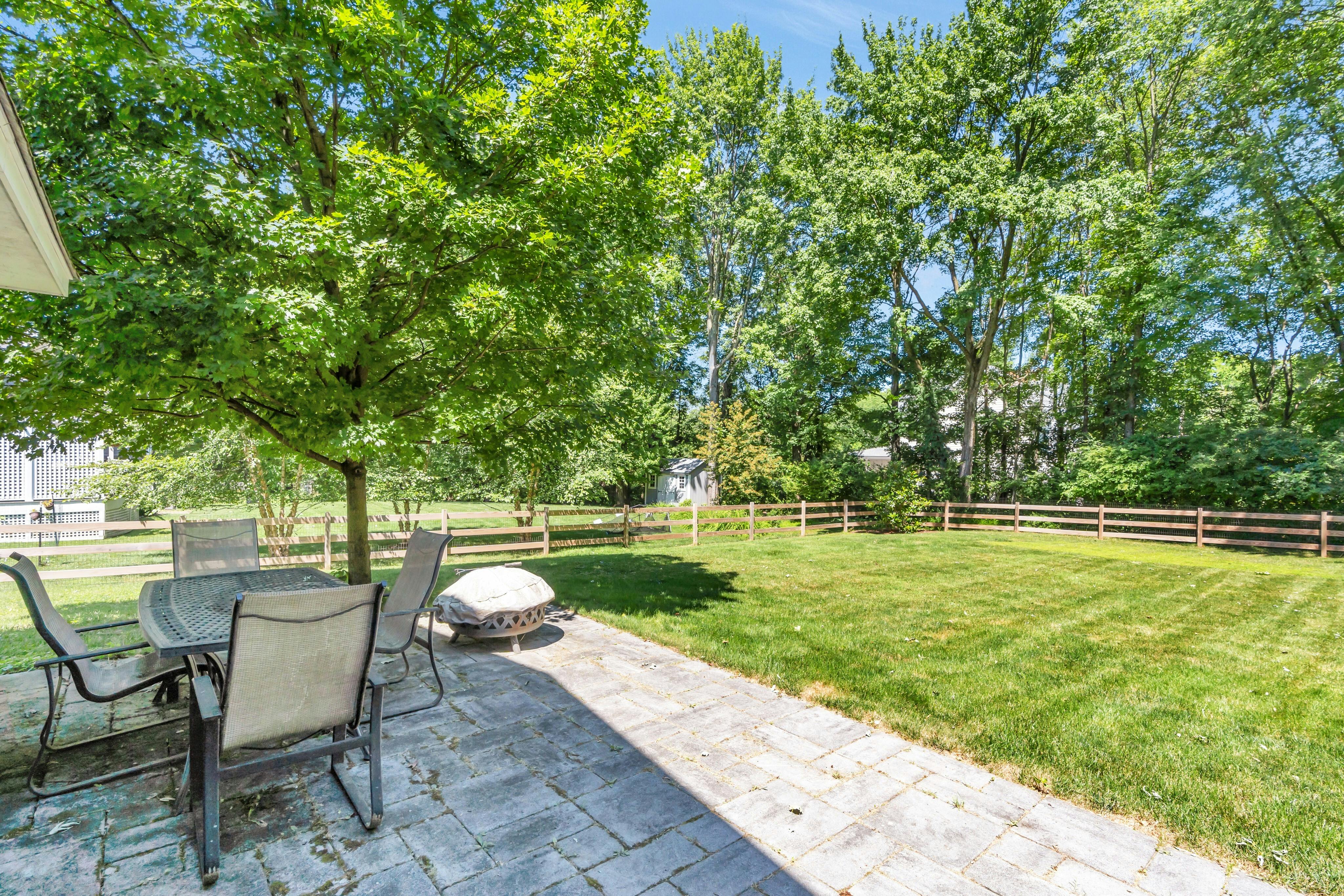 6 Highfield Circle 