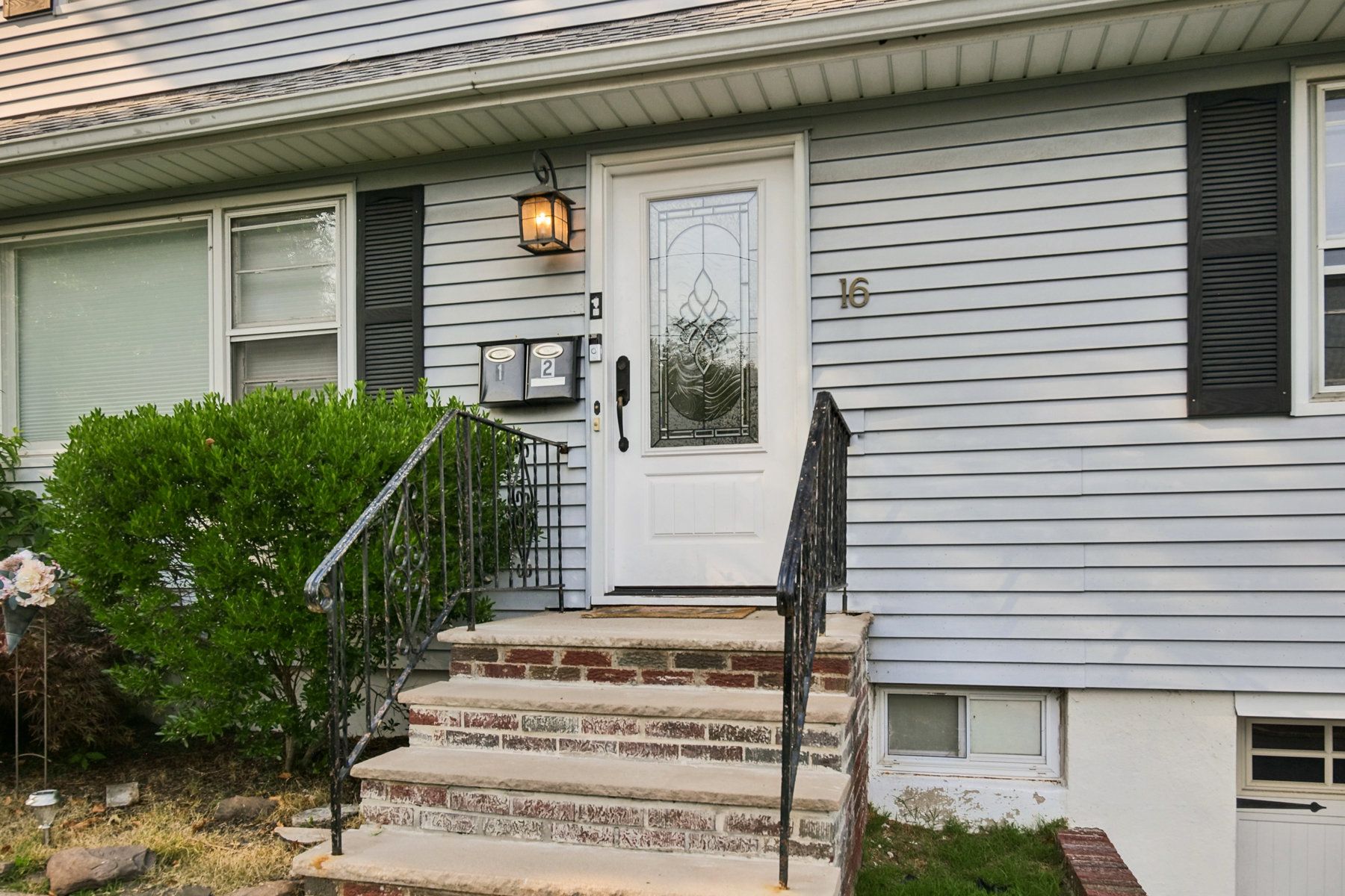 16 Milton Ave 