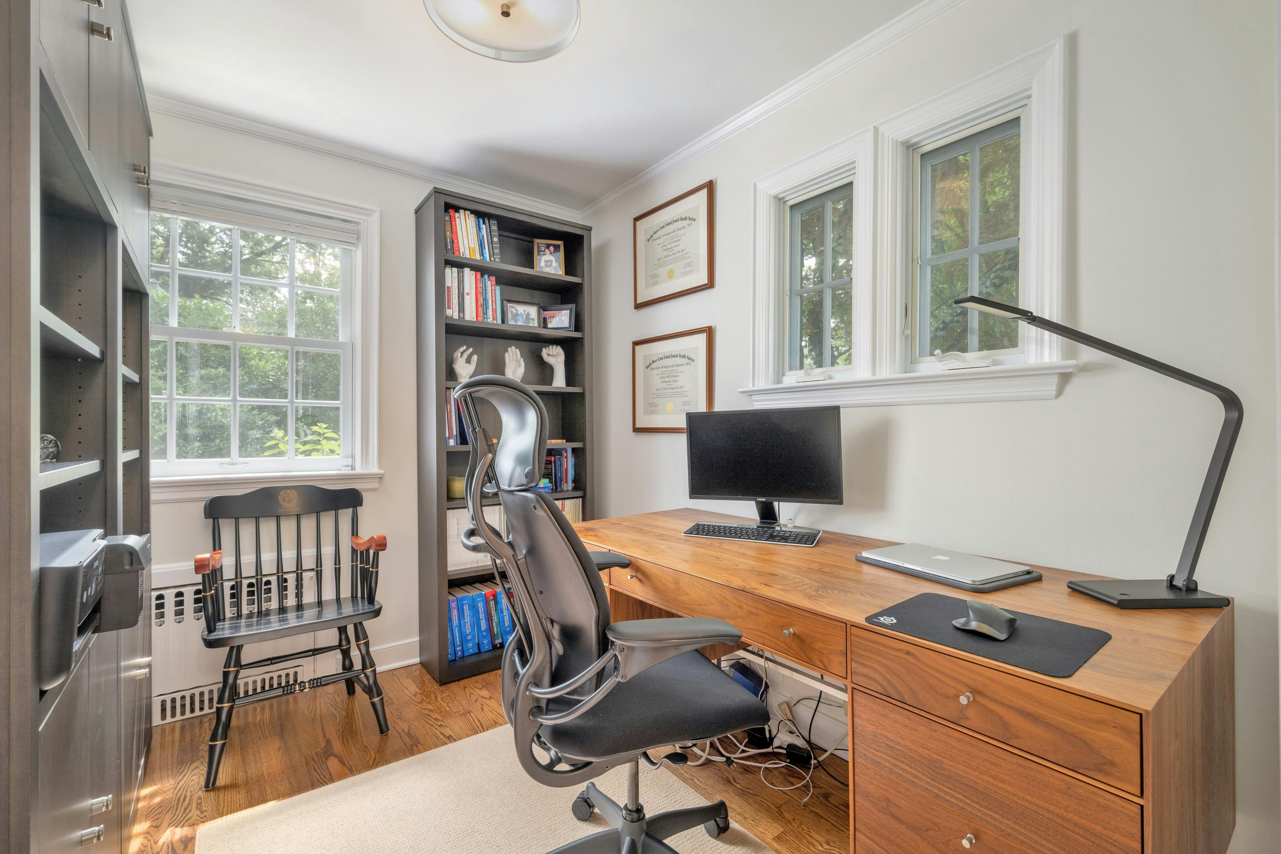 20 Meadowbrook Road 