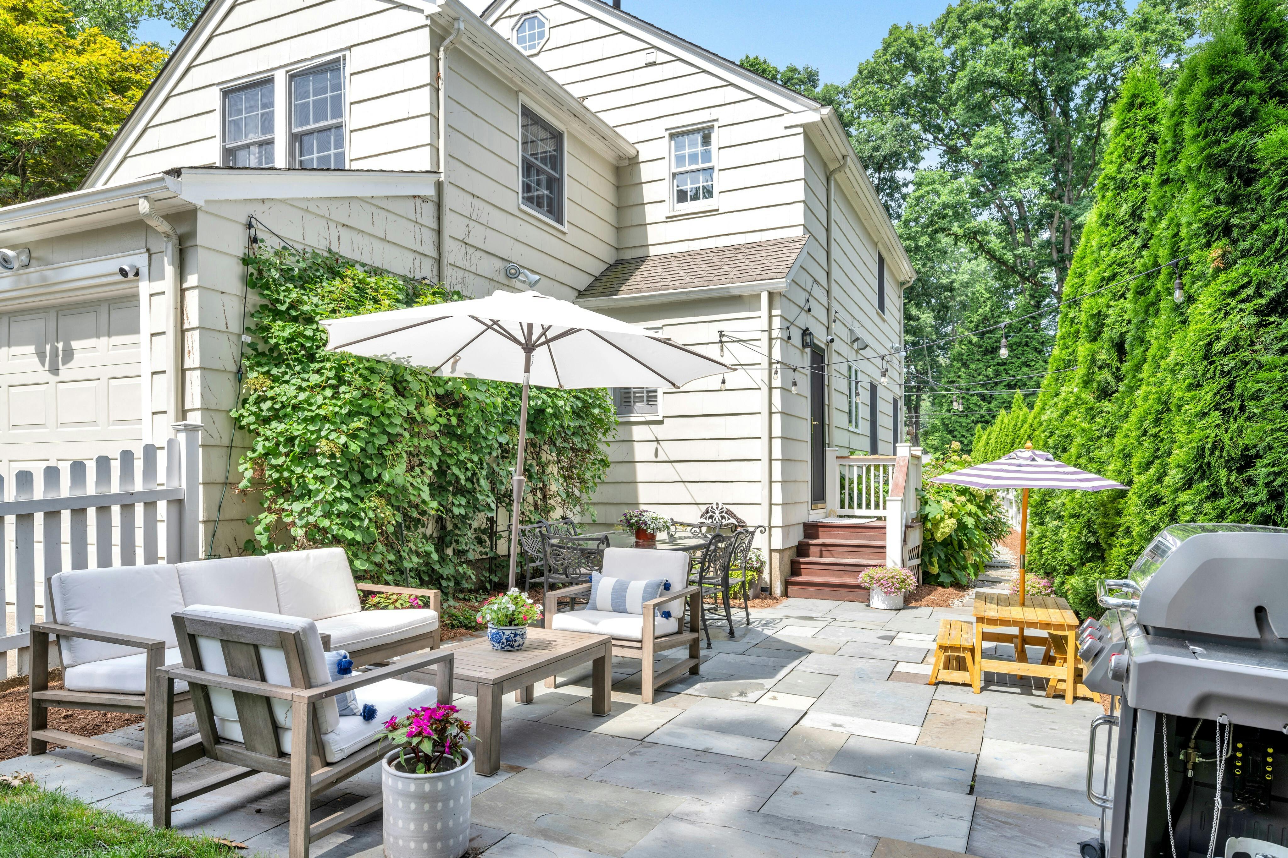 20 Meadowbrook Road 