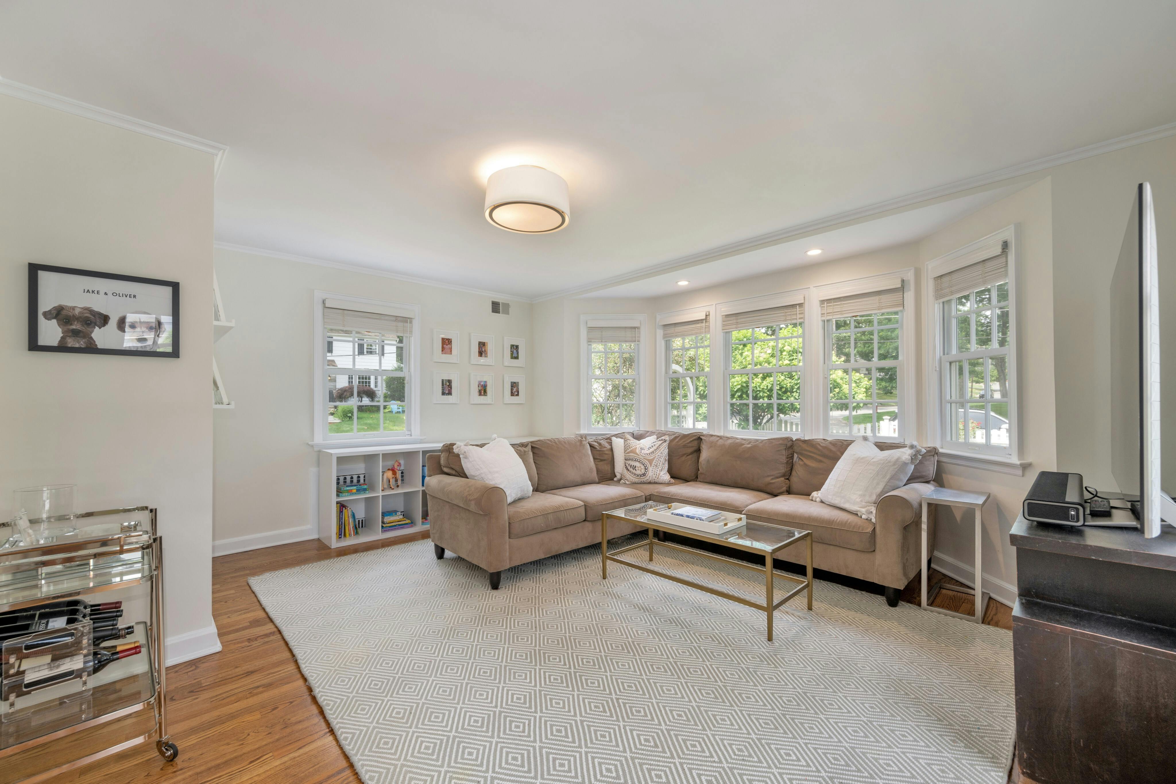 20 Meadowbrook Road 