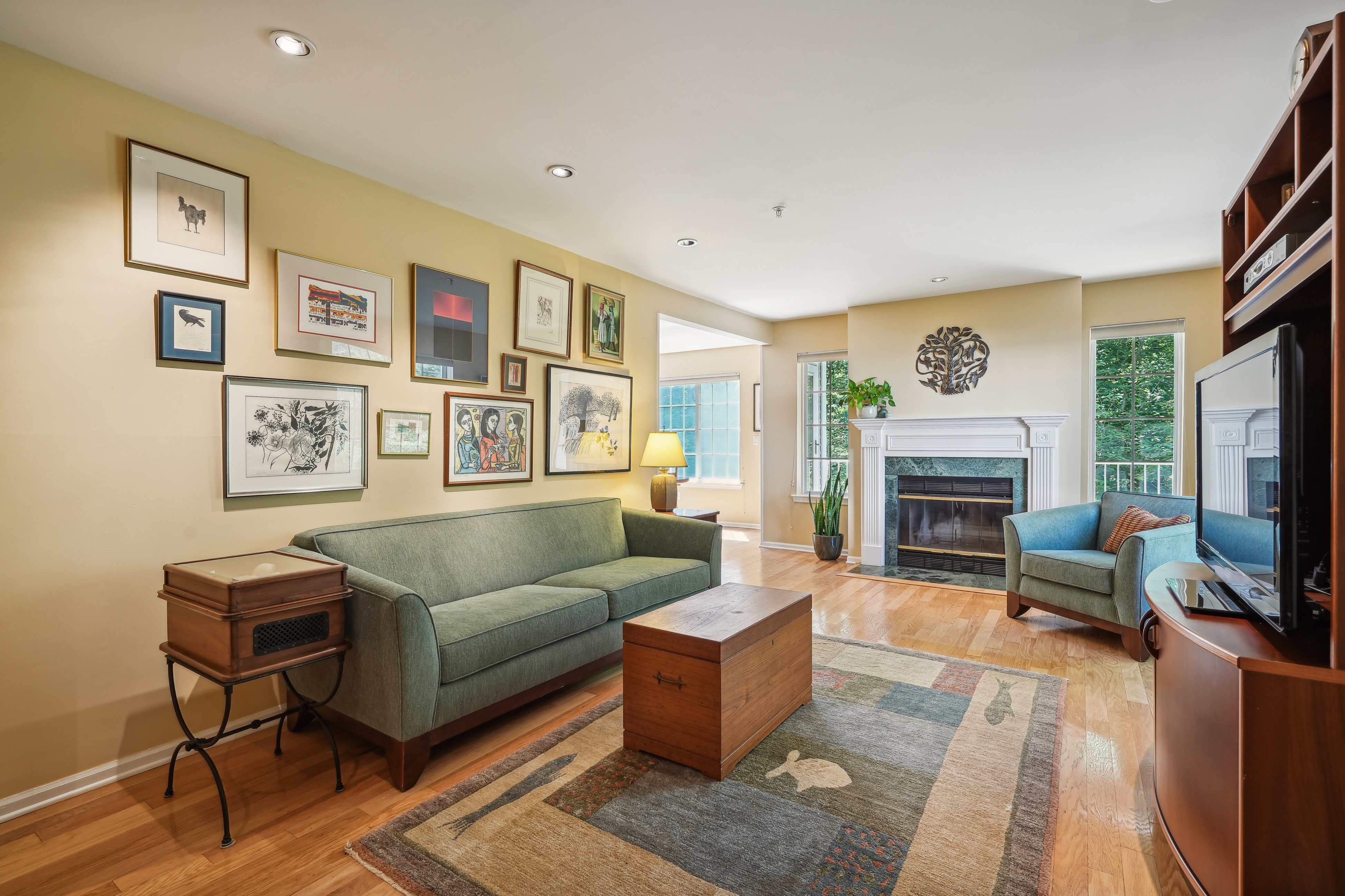 203 Riveredge Drive 
