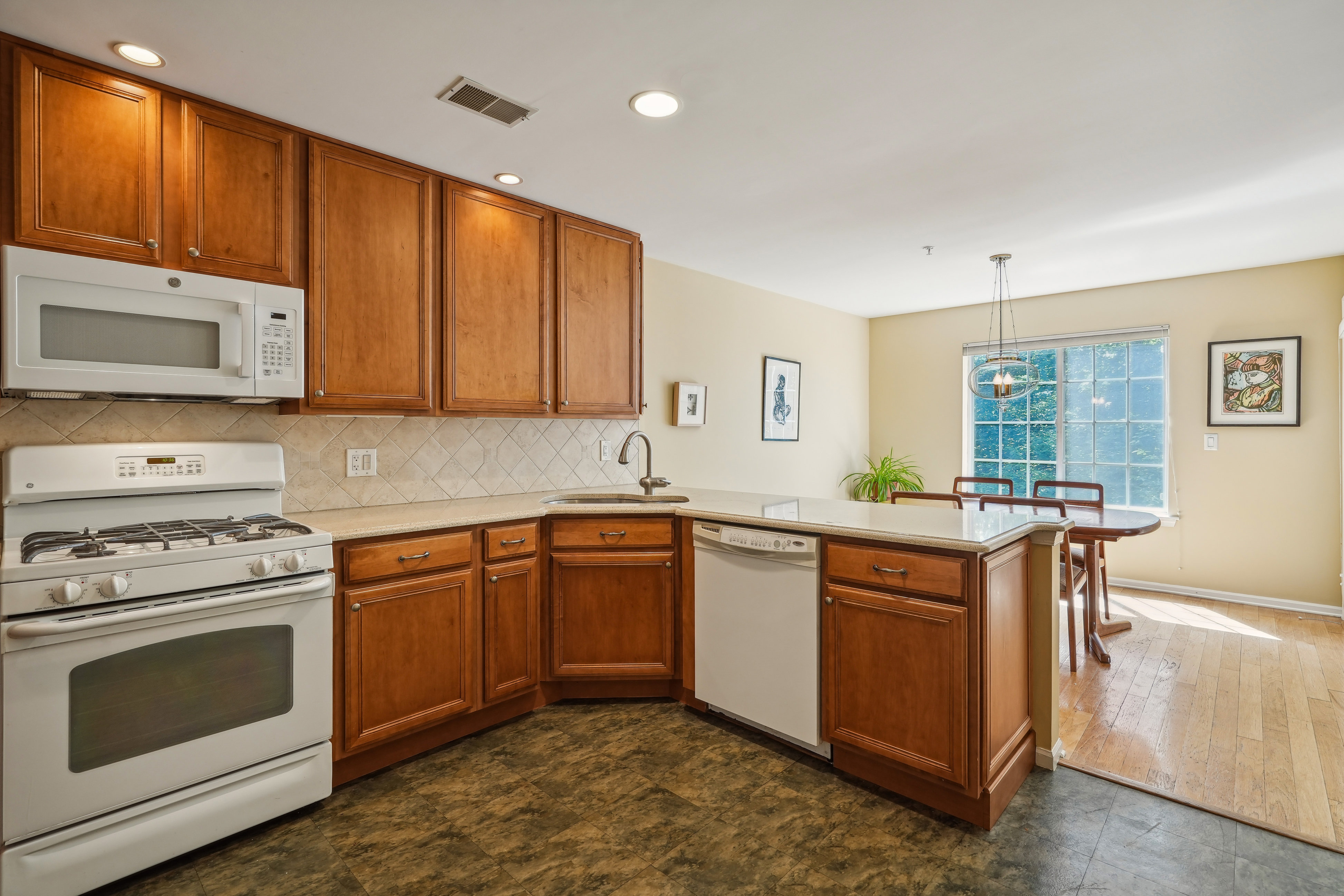 203 Riveredge Drive 