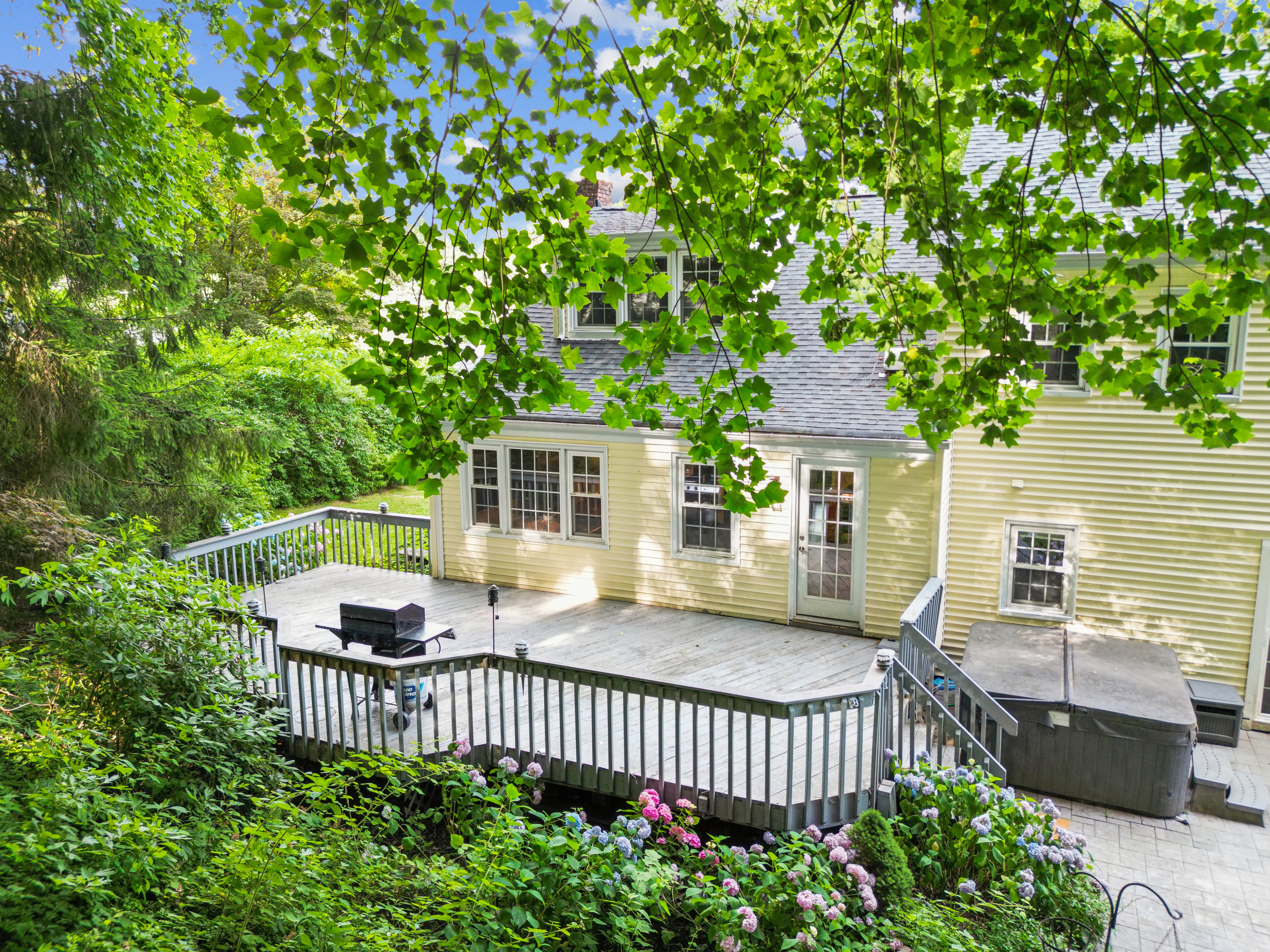 22 Stonehenge Road 