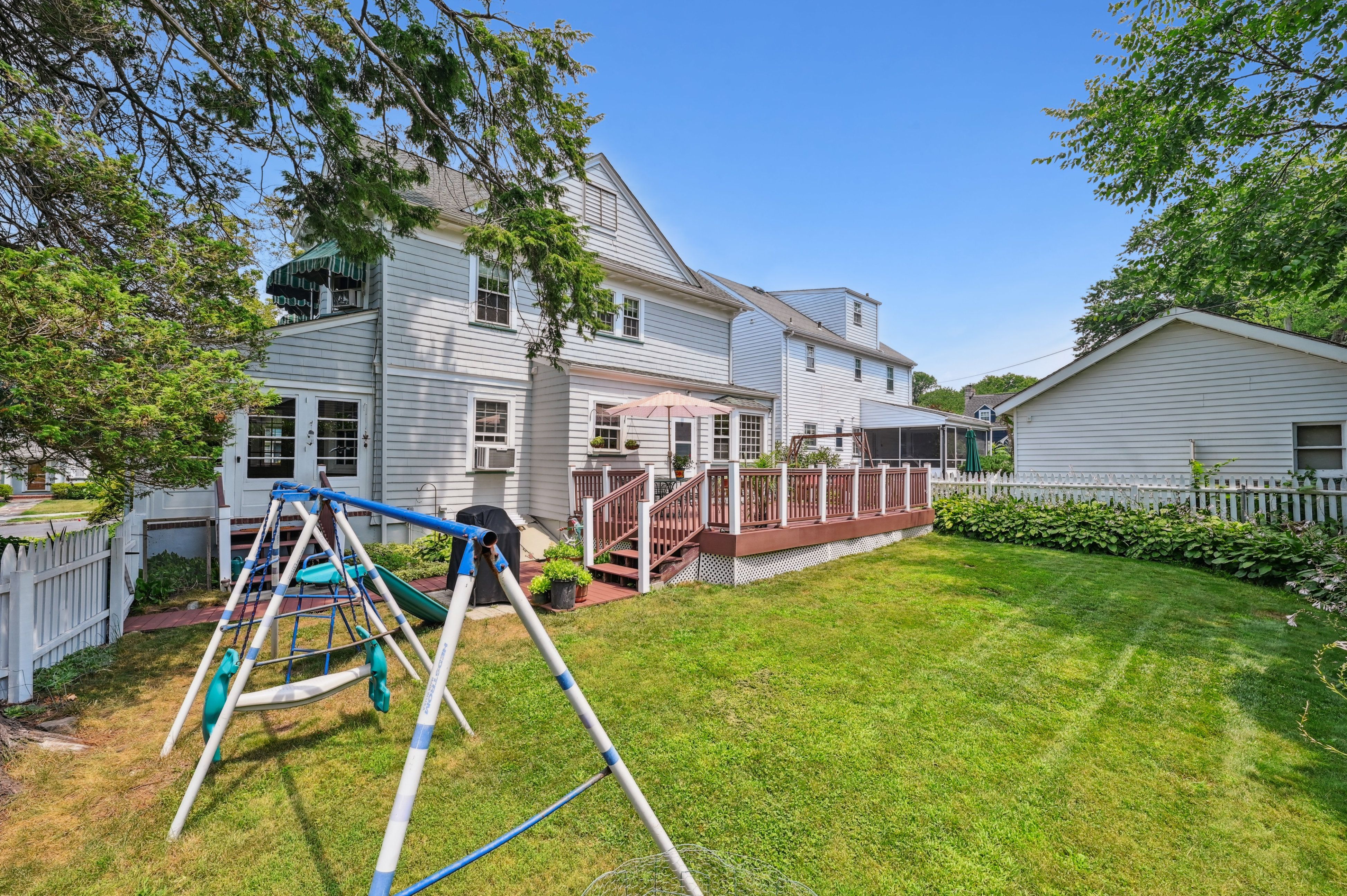 20 Plymouth Avenue 