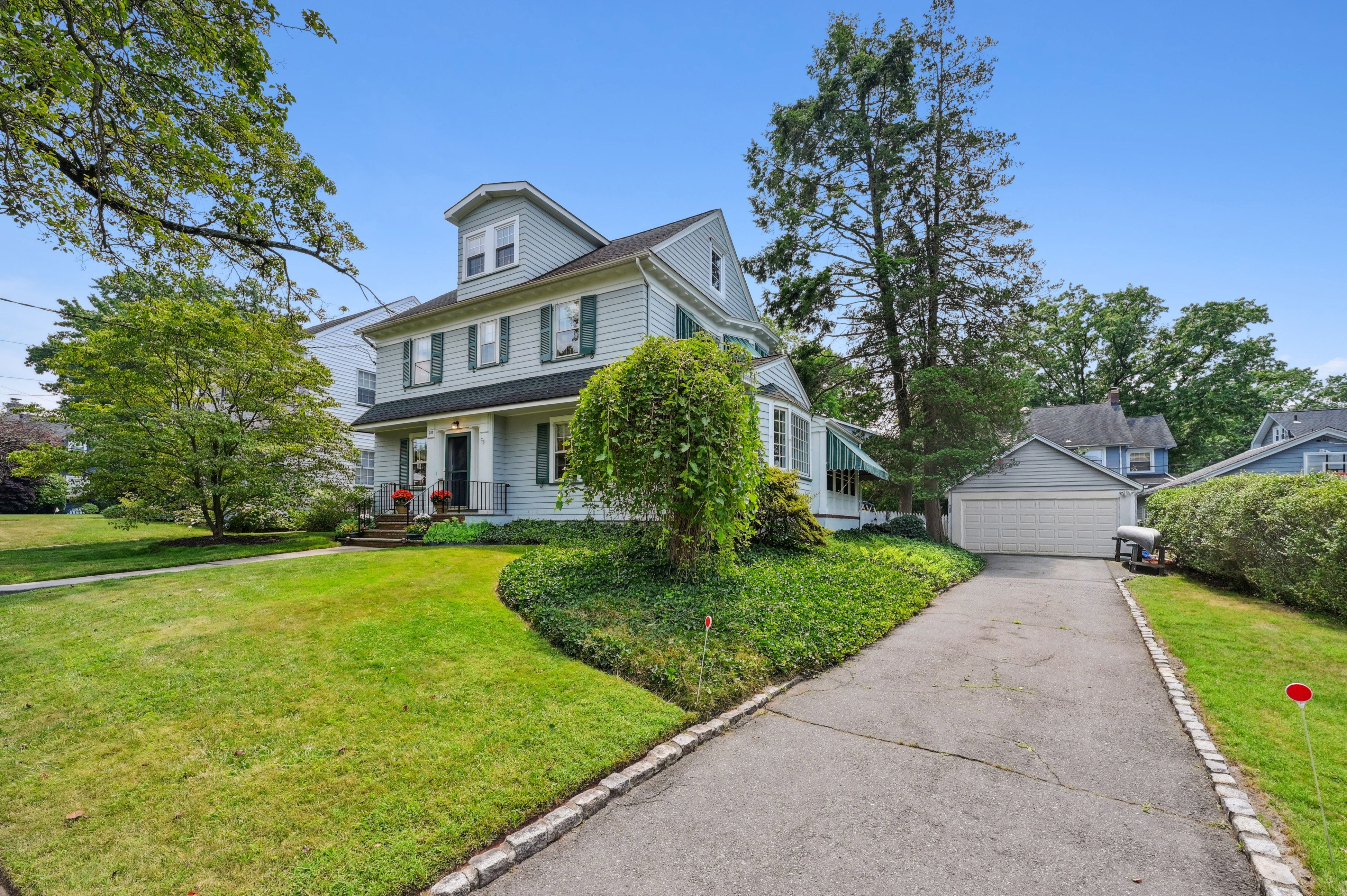 20 Plymouth Avenue 