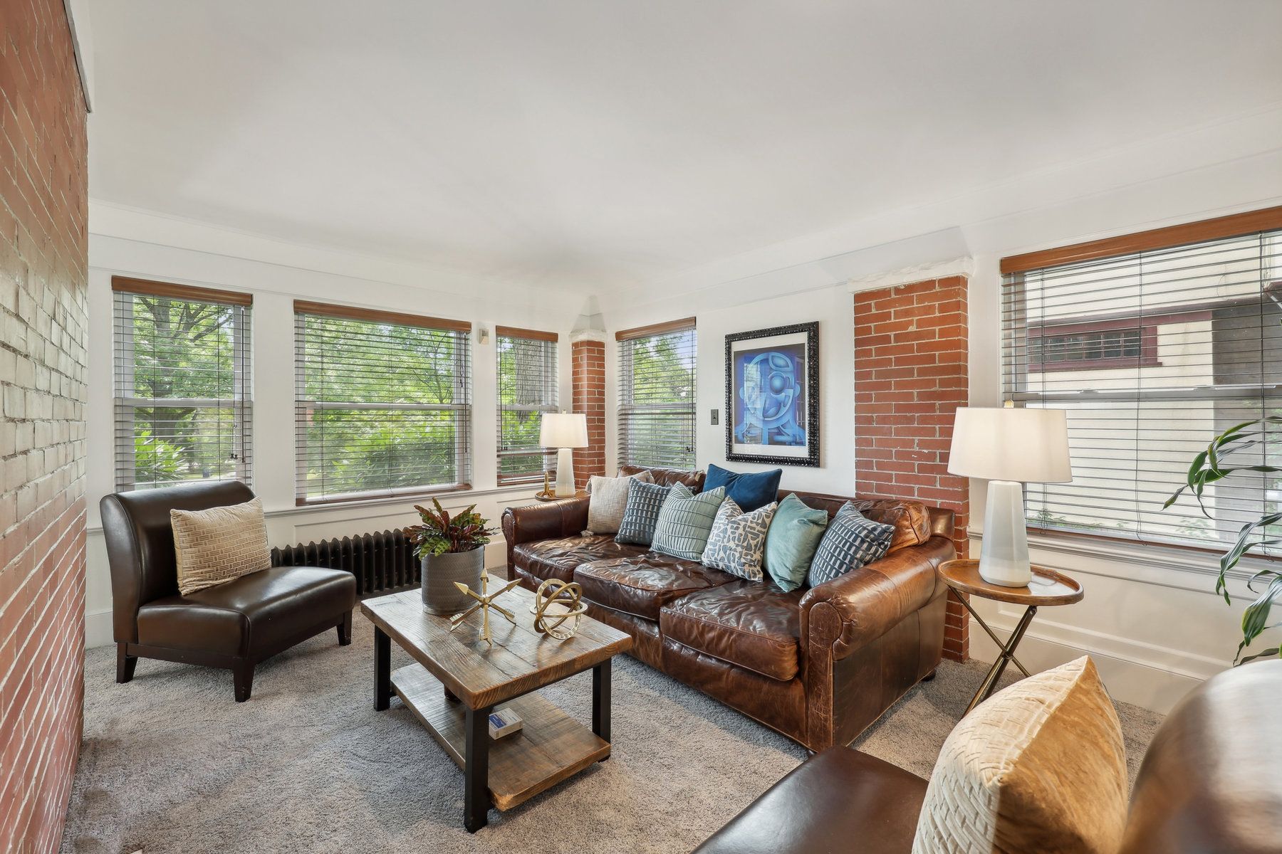 10 Harrison Ave 
