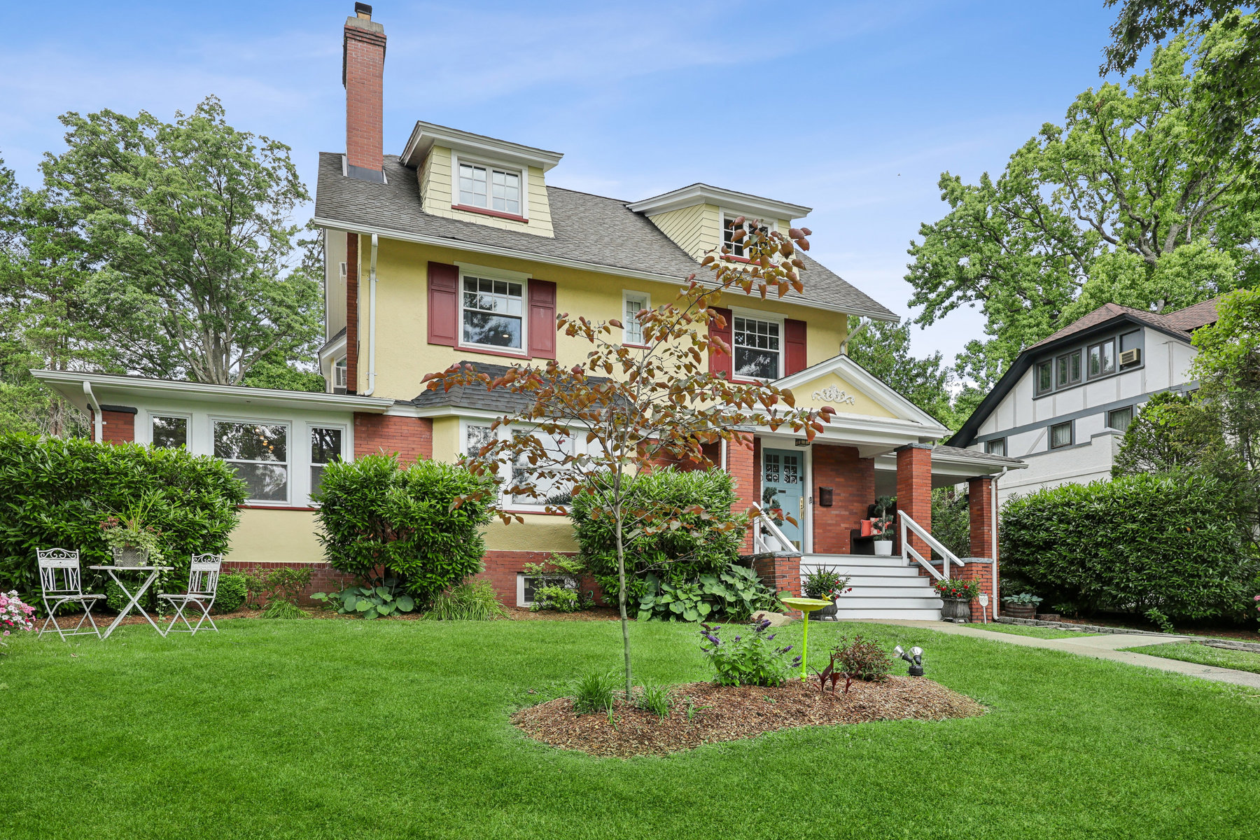 10 Harrison Ave 