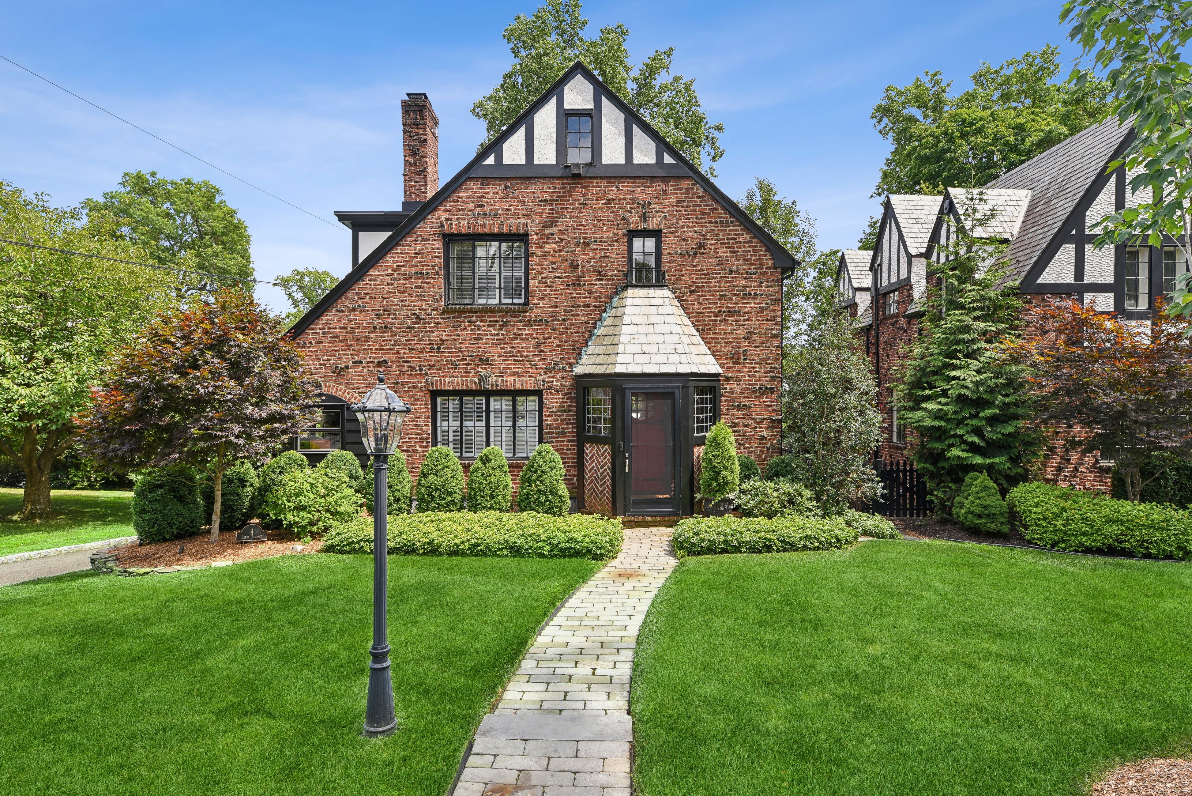 4 Lenox Terrace 