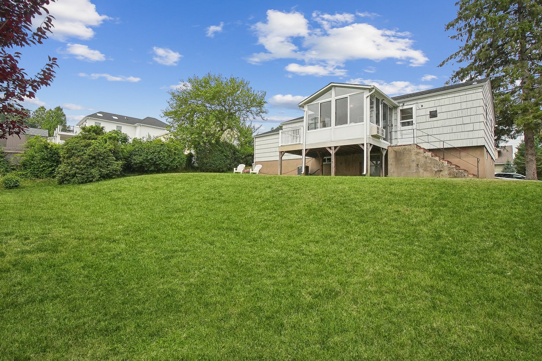 25 Mayfair Pl 