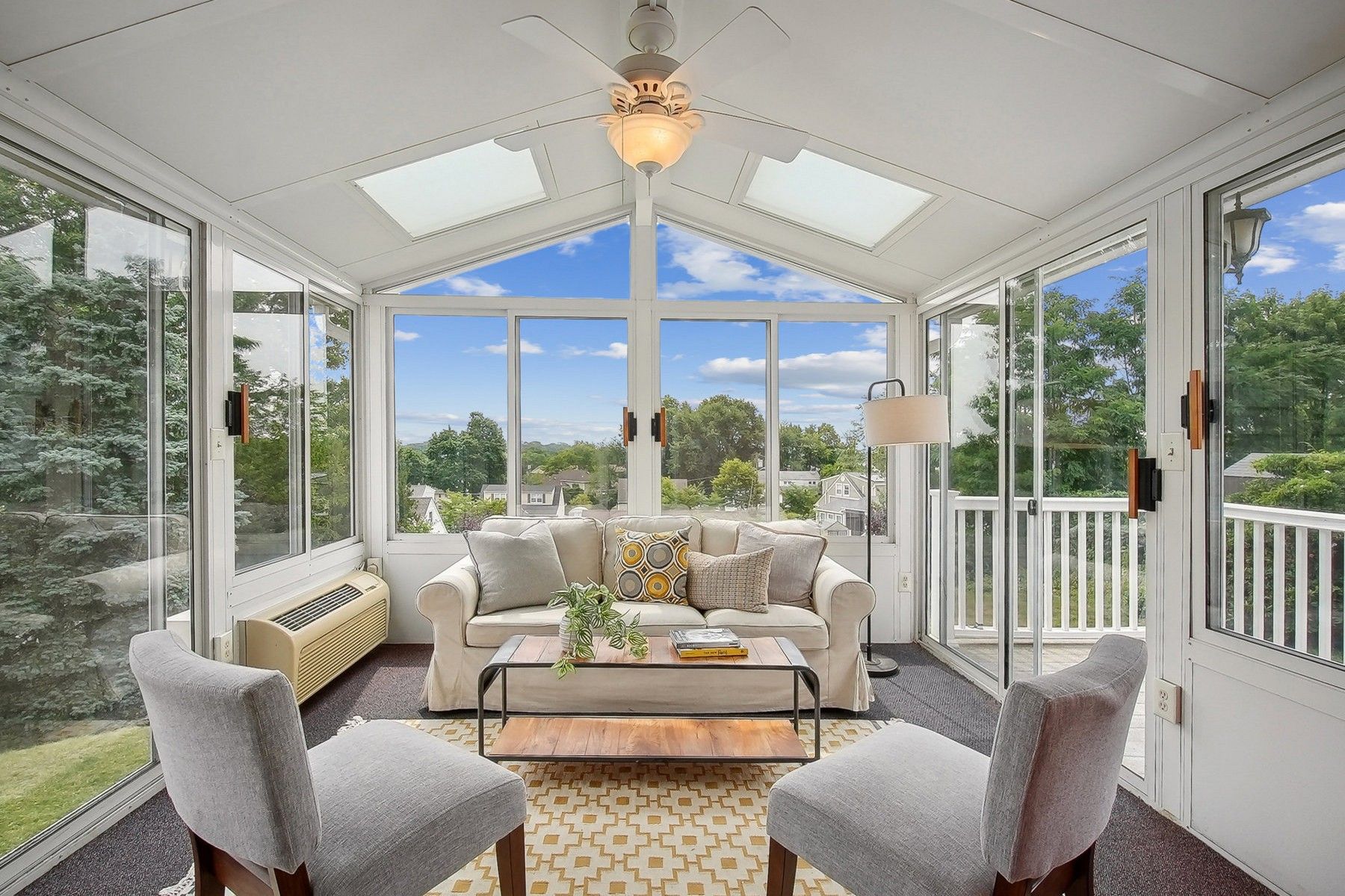 25 Mayfair Pl 